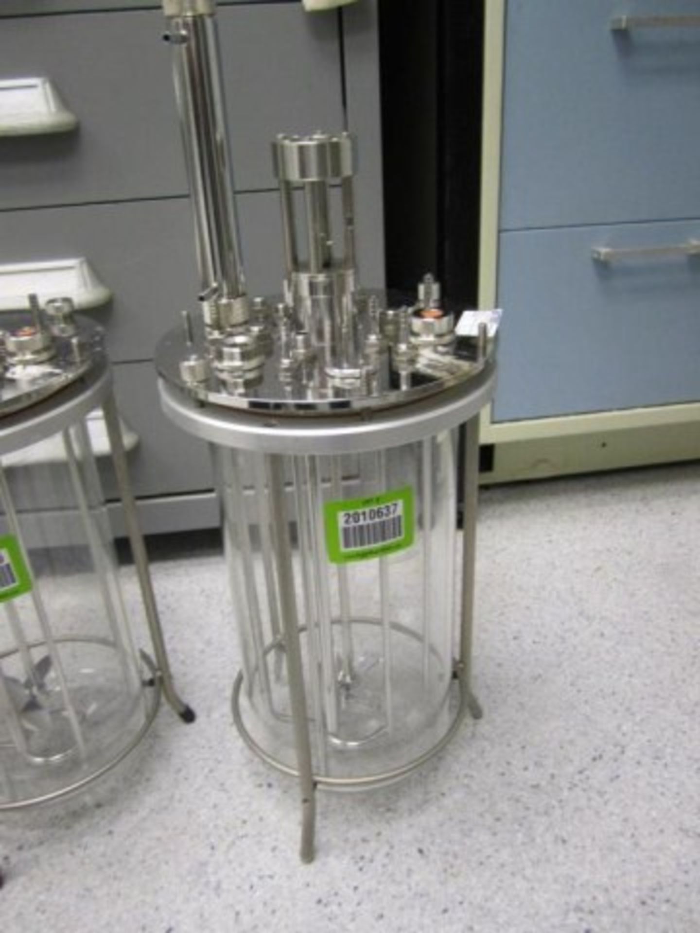 Applikon Biotechnology 7 Liter Autoclavable Glass Bioreactor Fermentor Vessel