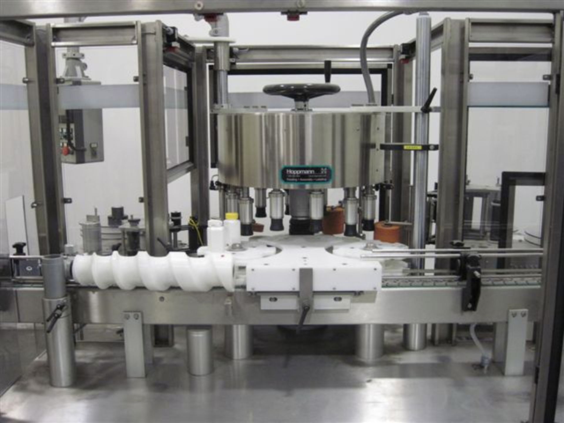 Hoppmann Rotary Labeling System - Image 2 of 11