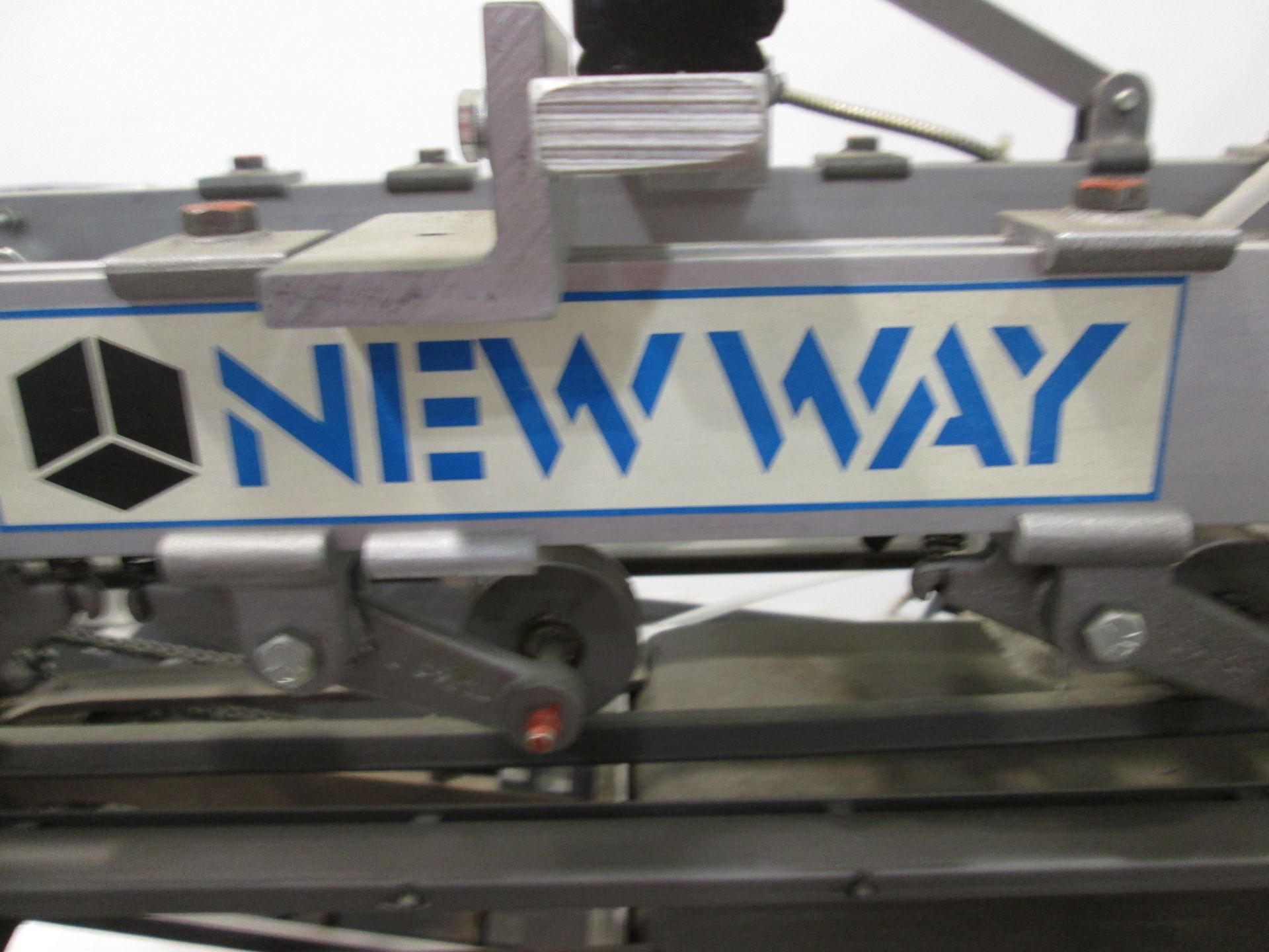 New Way A5V Roll Through Labeler - Image 2 of 4