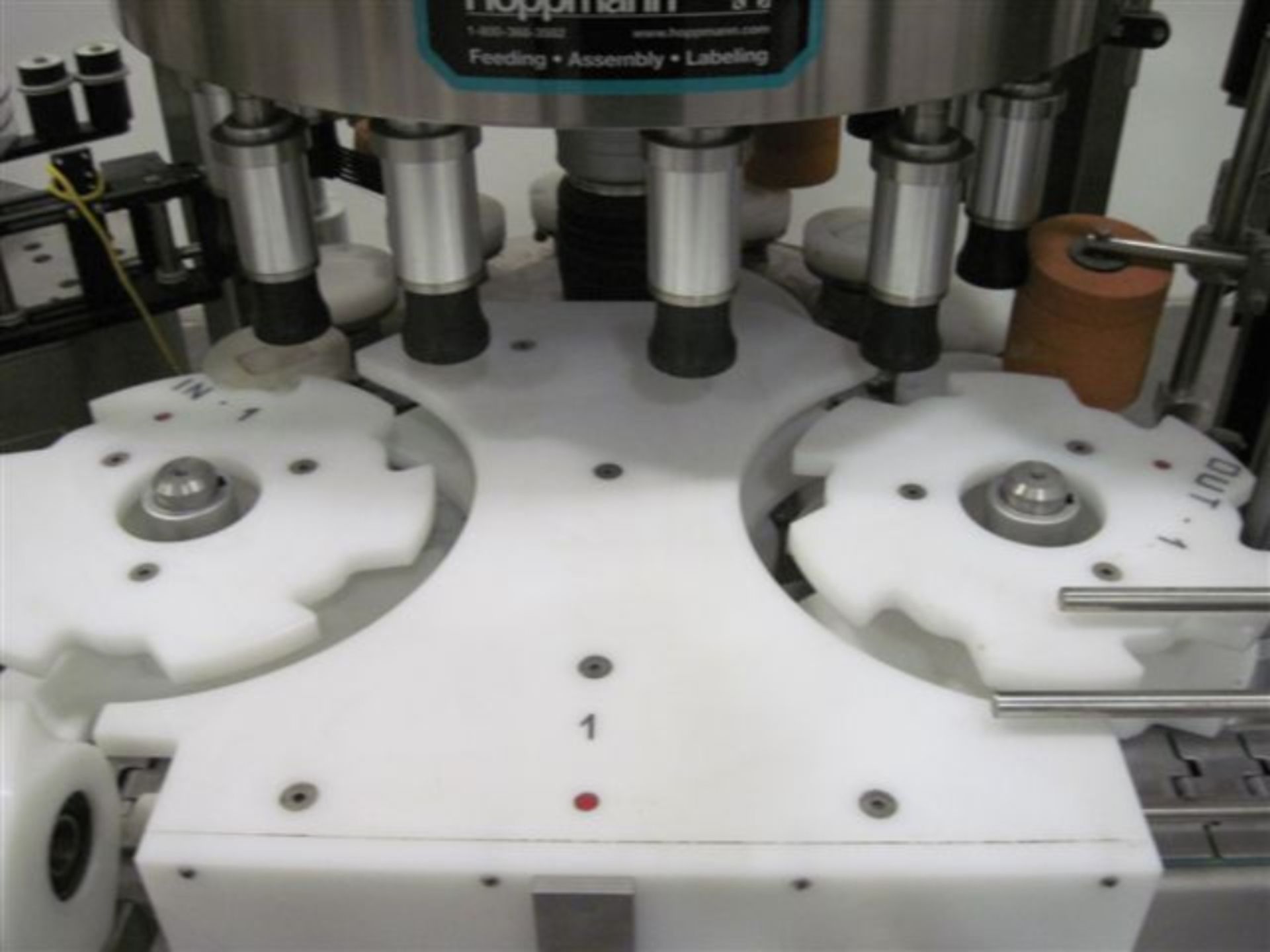 Hoppmann Rotary Labeling System - Image 5 of 11