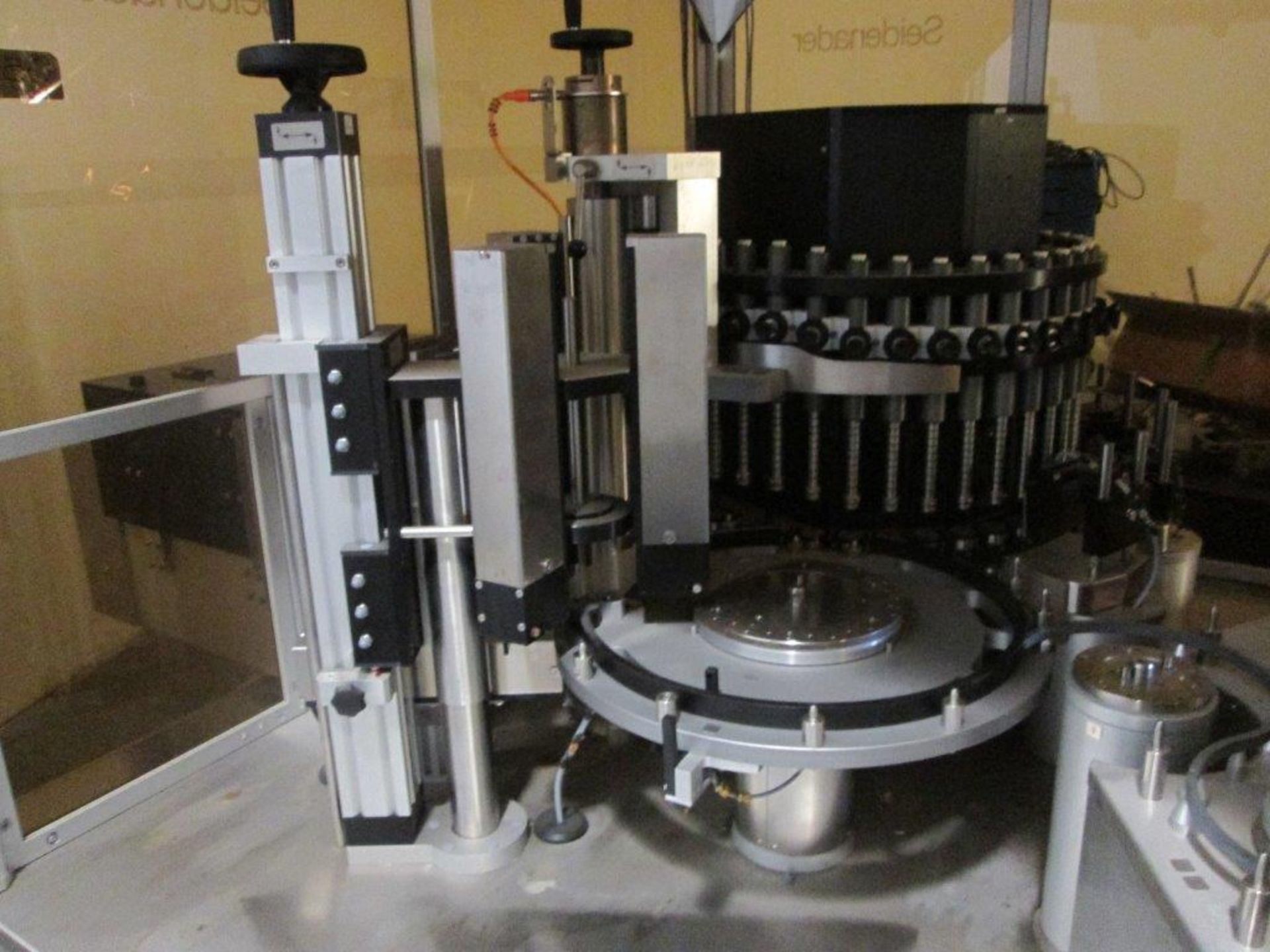 Seidenader LI-40 Automatic Vial Inspection Machine - Image 3 of 16