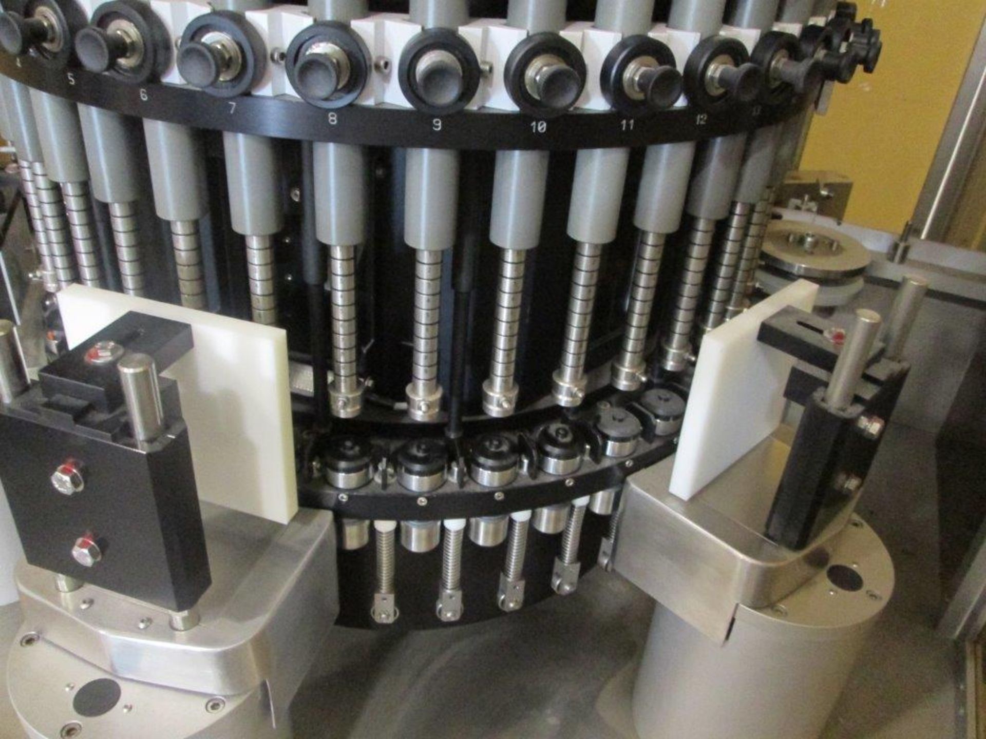 Seidenader LI-40 Automatic Vial Inspection Machine - Image 10 of 16