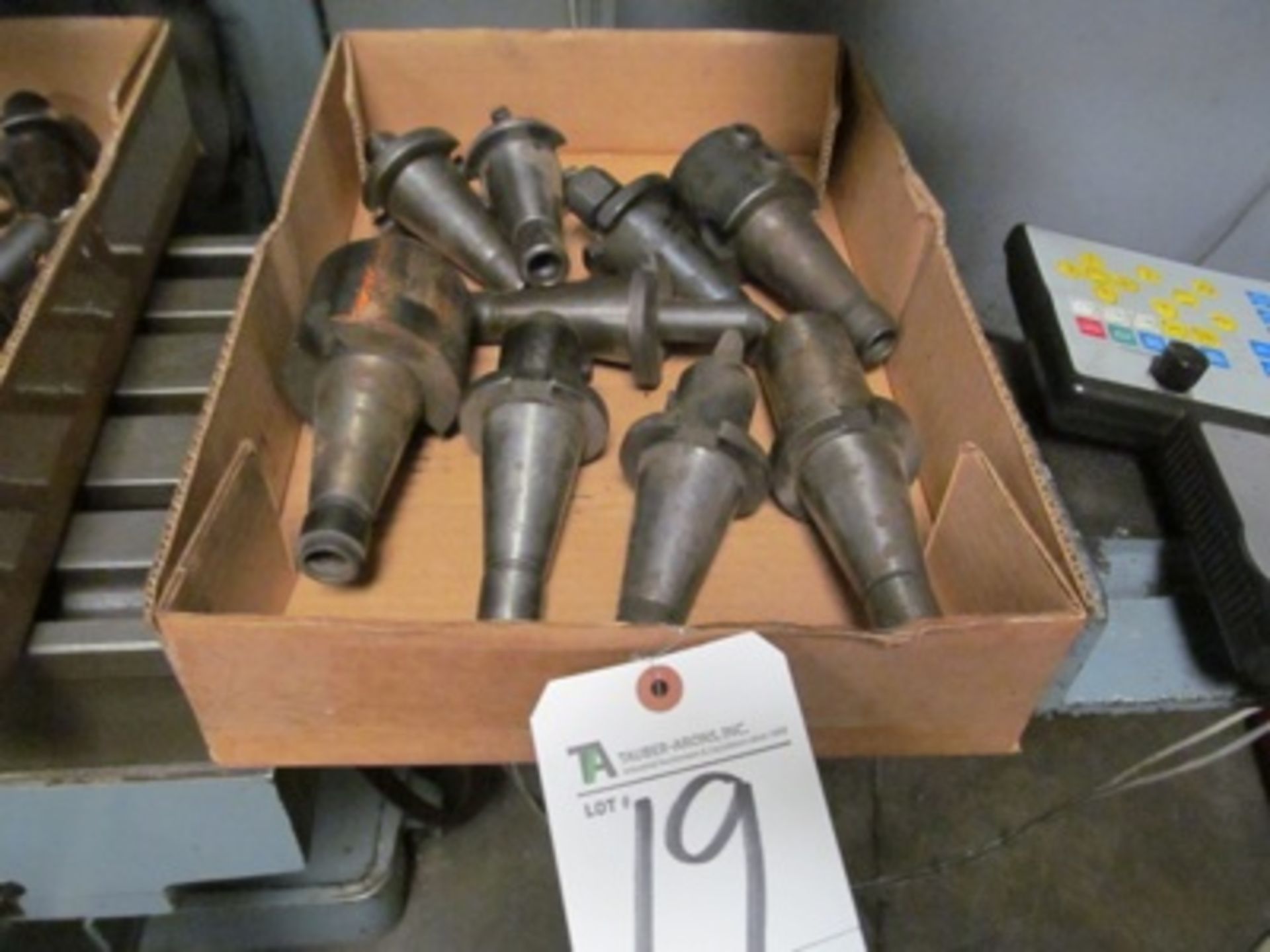 (Lot) 4-Taper Tool Holders