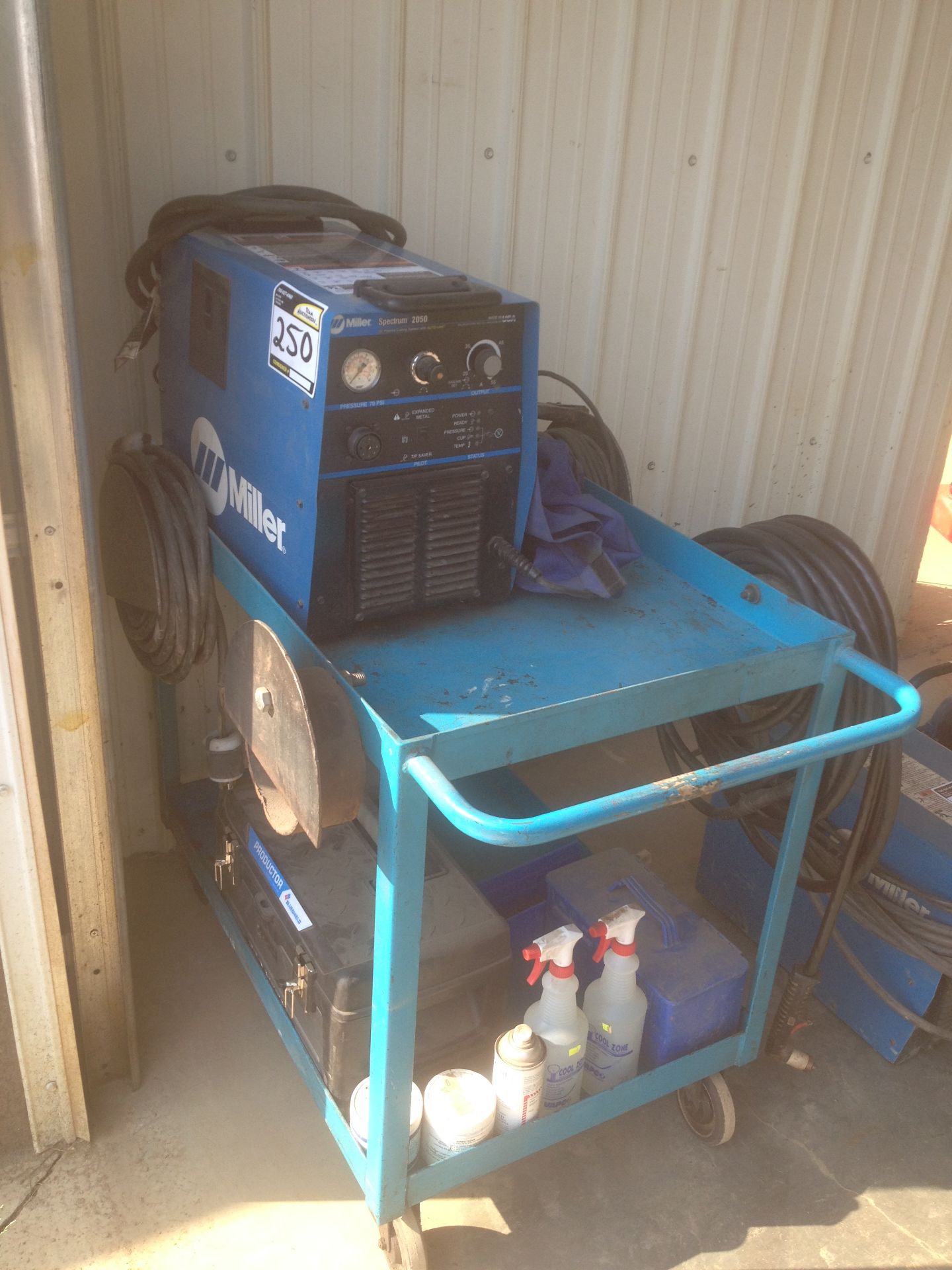 MILLER 2050 PLASMA CUTTER C/W CART AND CONTENTS