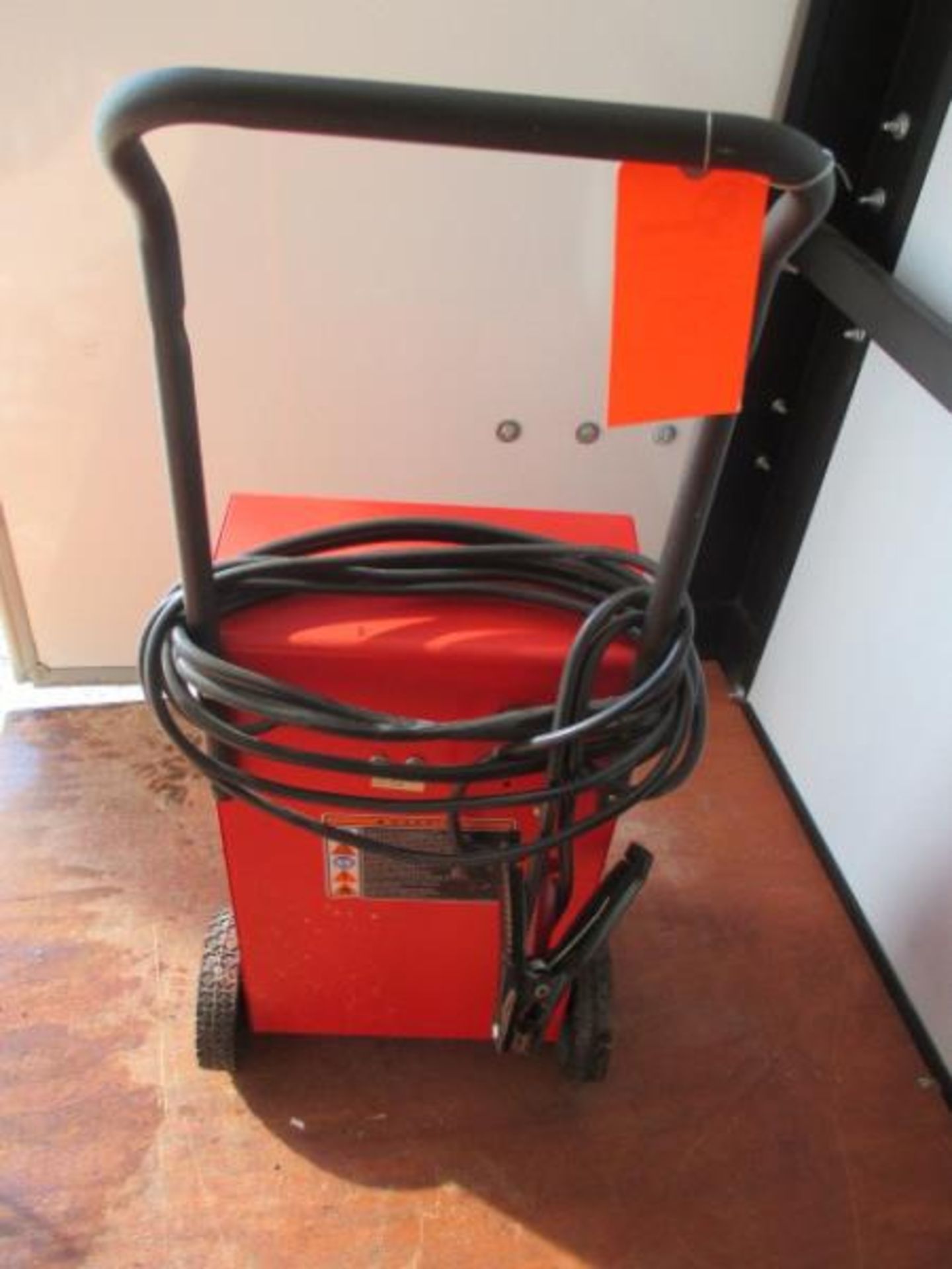 Snap-On Fast 420 Battery Charger on Wheels, Model: BC4200, SN: 0225B1328 Model: BC4200, SN: - Image 4 of 6