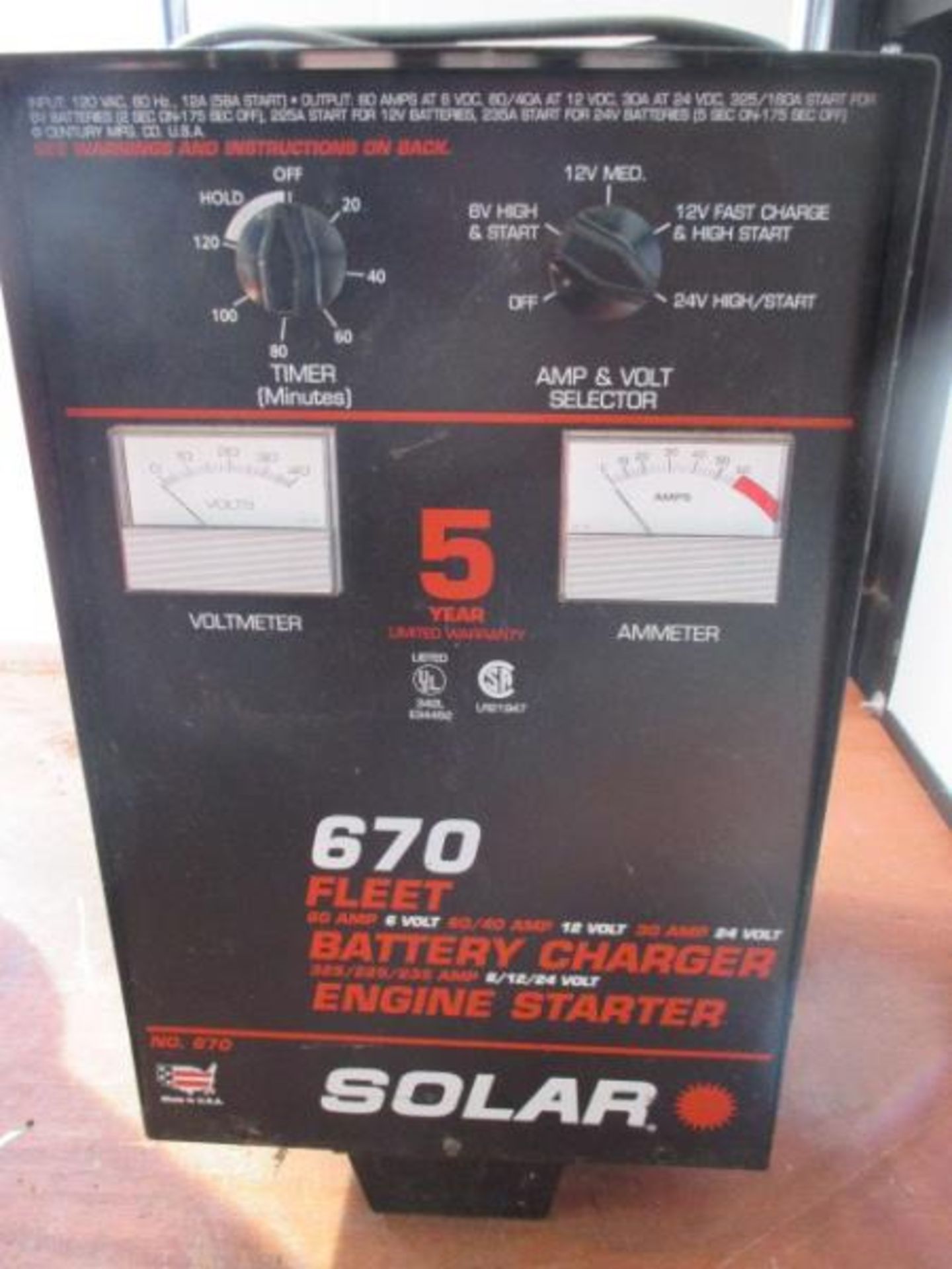 Solar 670 Fleet Battery Charger, 60 Amp, 6 Volt, 60 / 40 Amp, 120 Volt, 30 Amp, 24 Volt, Engine - Image 2 of 6