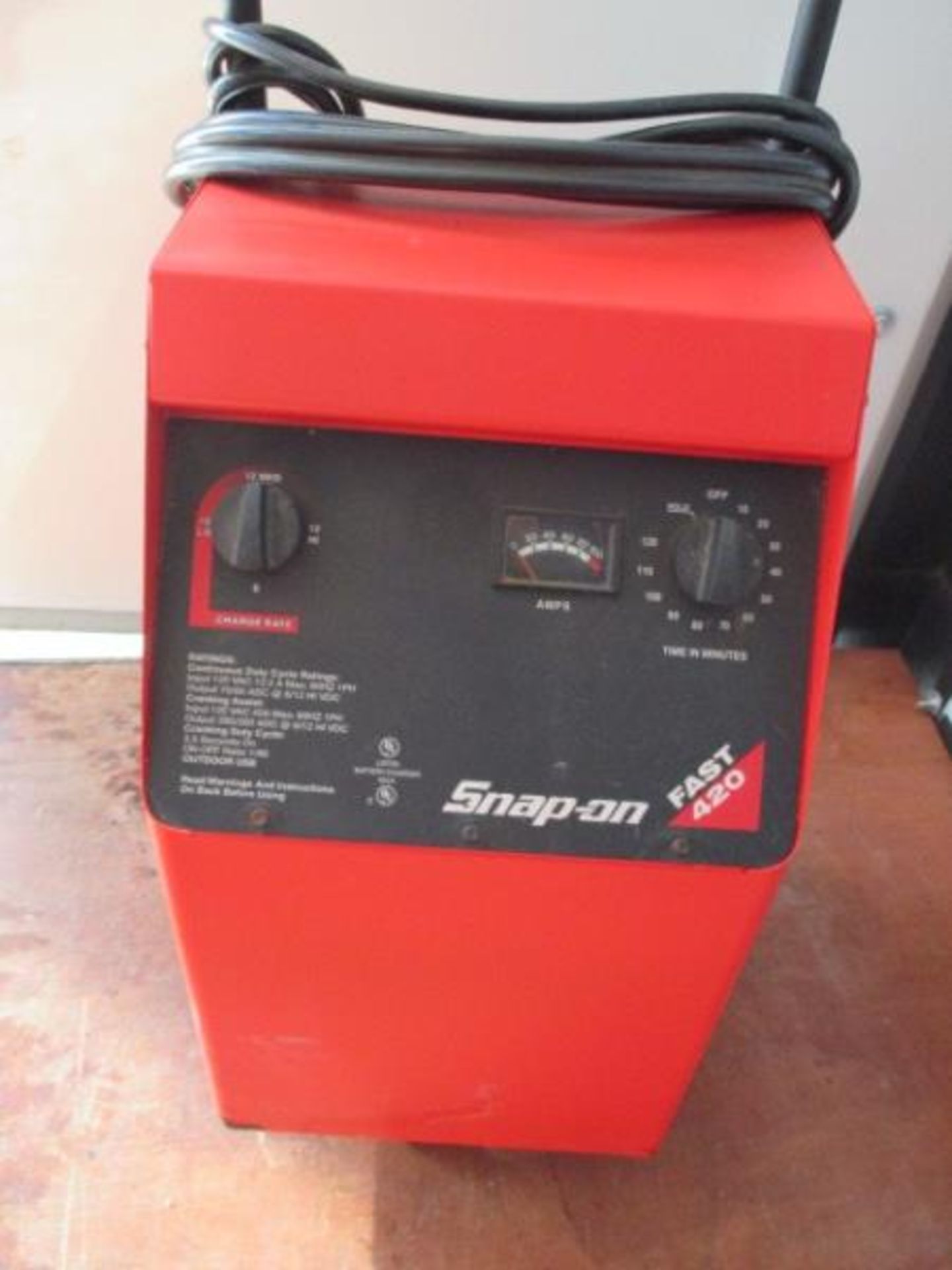 Snap-On Fast 420 Battery Charger on Wheels, Model: BC4200, SN: 0225B1328 Model: BC4200, SN: - Image 3 of 6