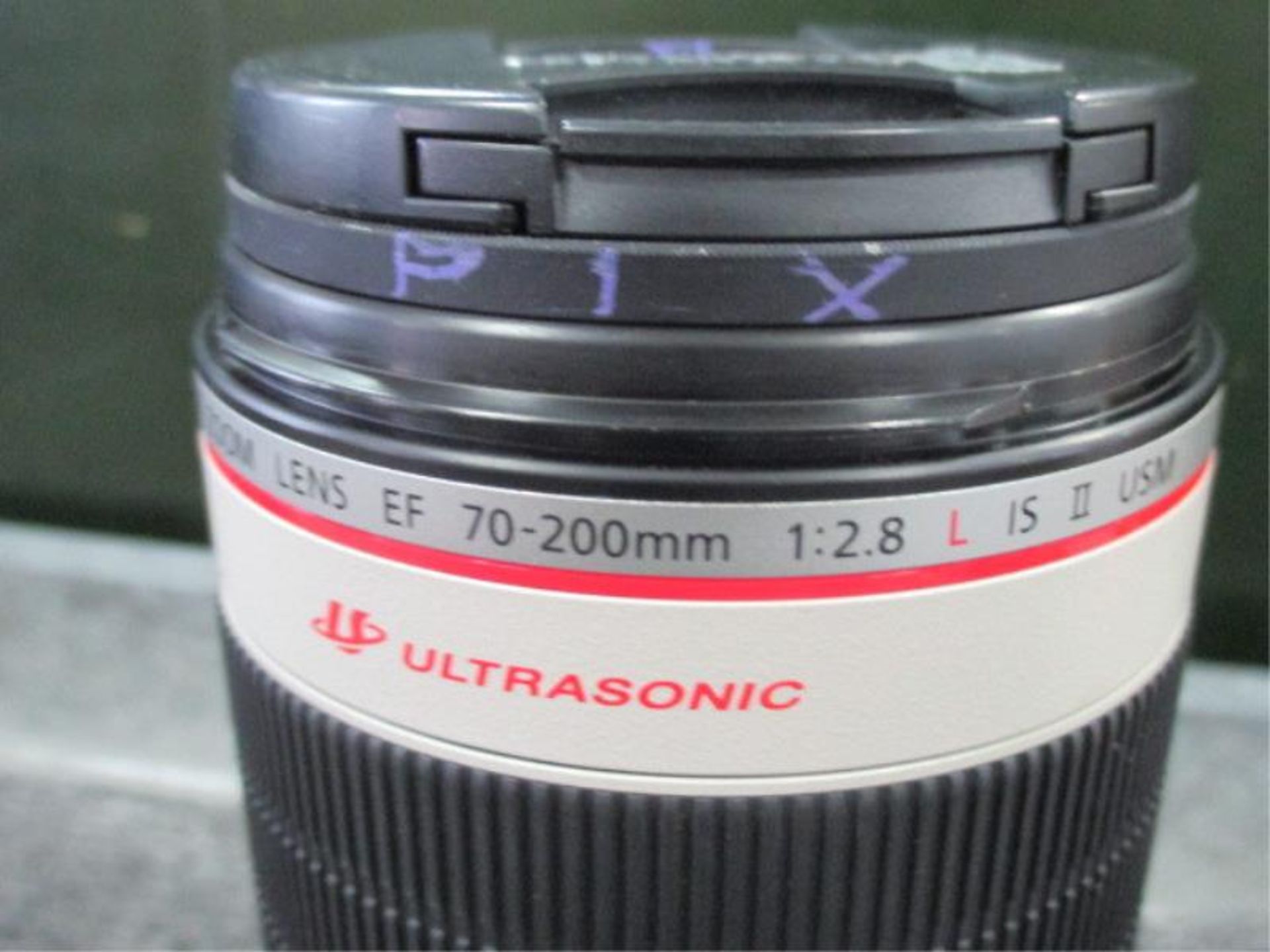 Canon EF 70-200 f/.2.8L IS USM Zoom Lens - Image 3 of 3