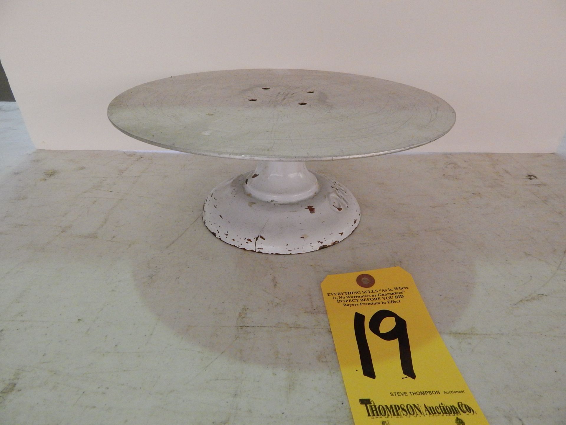 Wilson Cake Stand