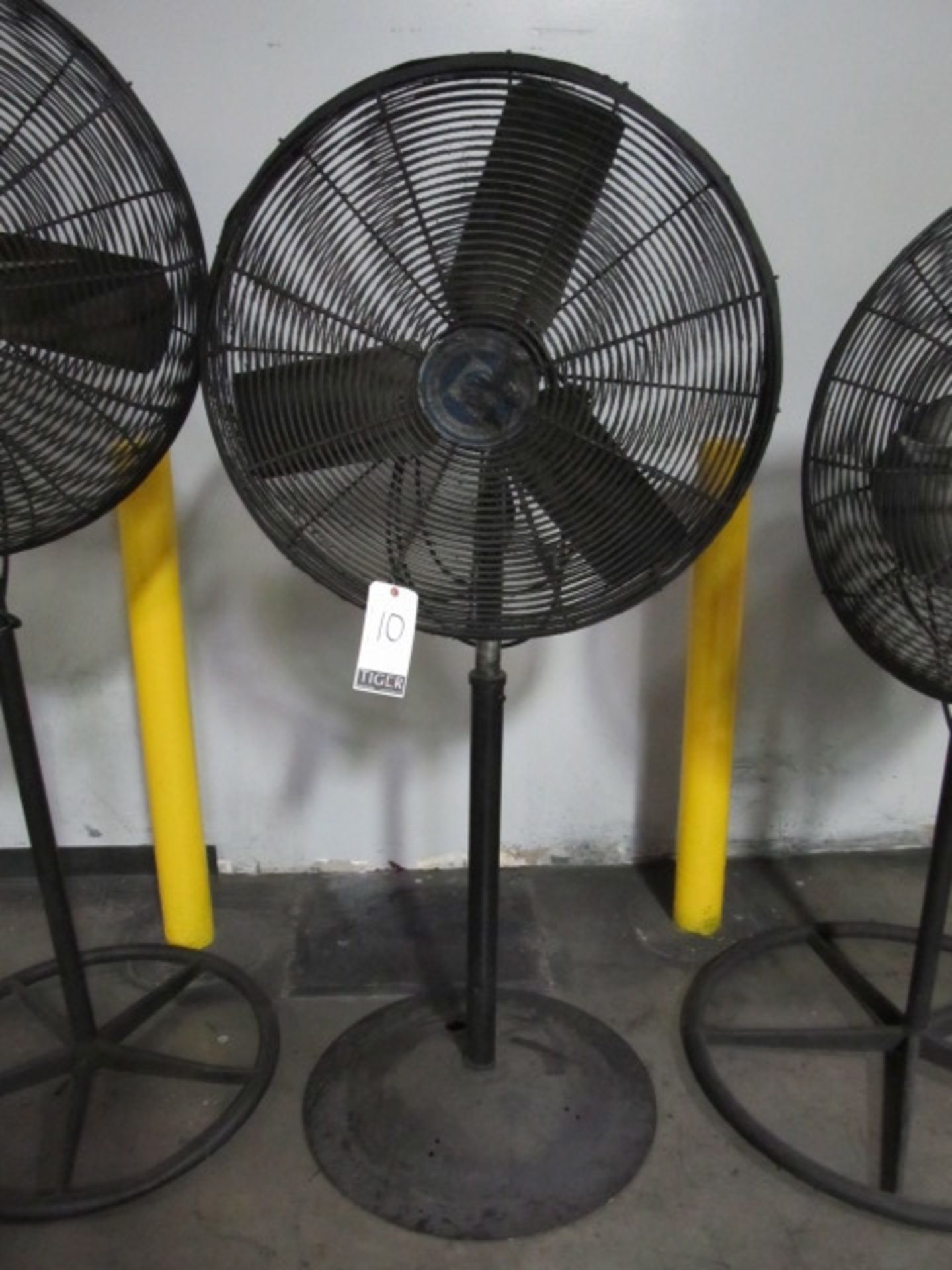 Marley Industrial Products High Velocity 36in. Diameter Shop Fan With Stand. Asset Location: