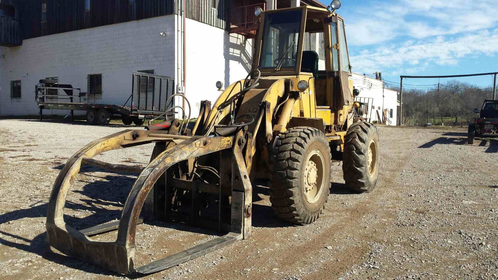 CAT 920 ARTICULATING WHEEL LOADER S/N-62K4966; W/FORKS & CLAMP - Image 3 of 3