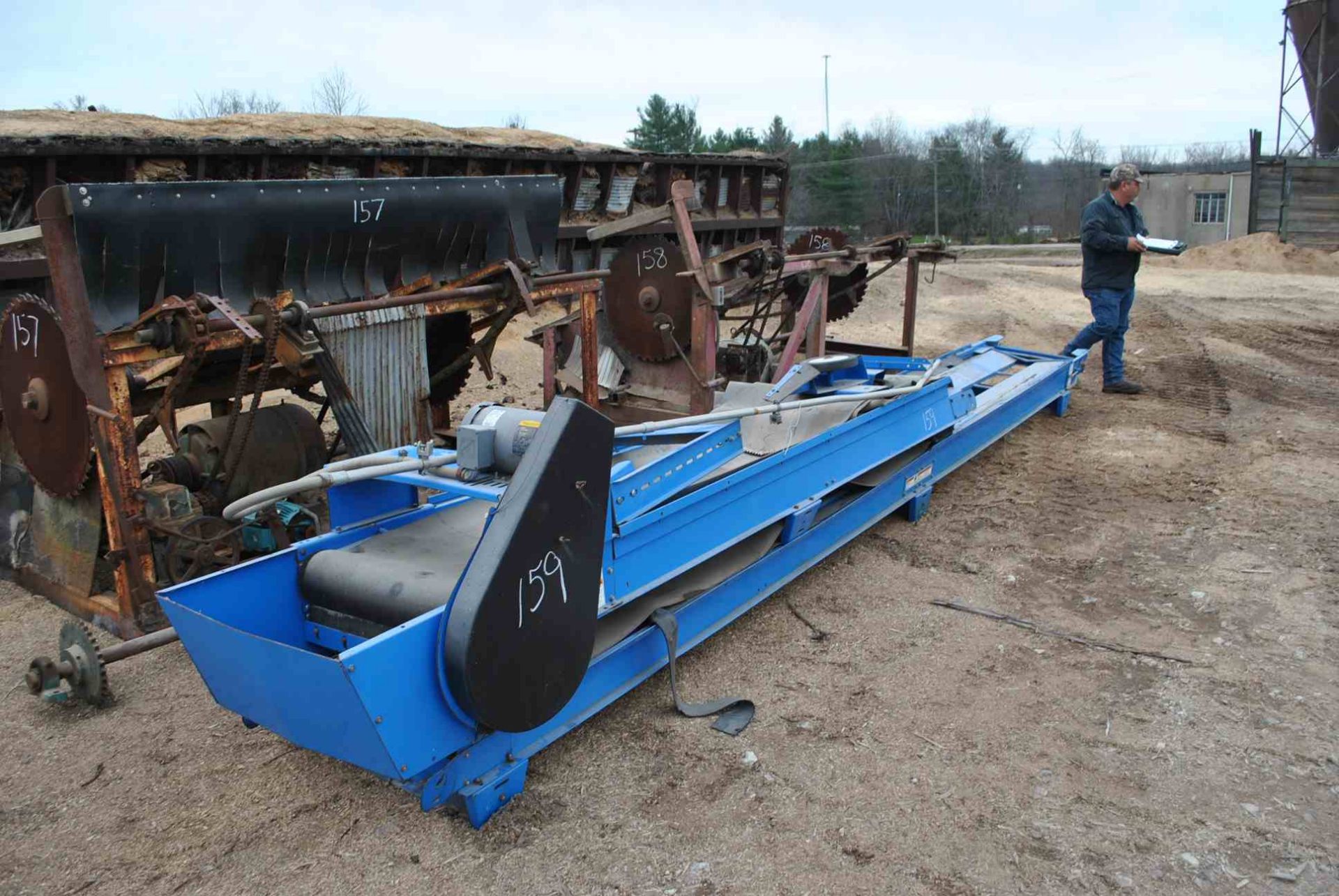 24" X 33' BELT CONVEYOR W/DRIVE