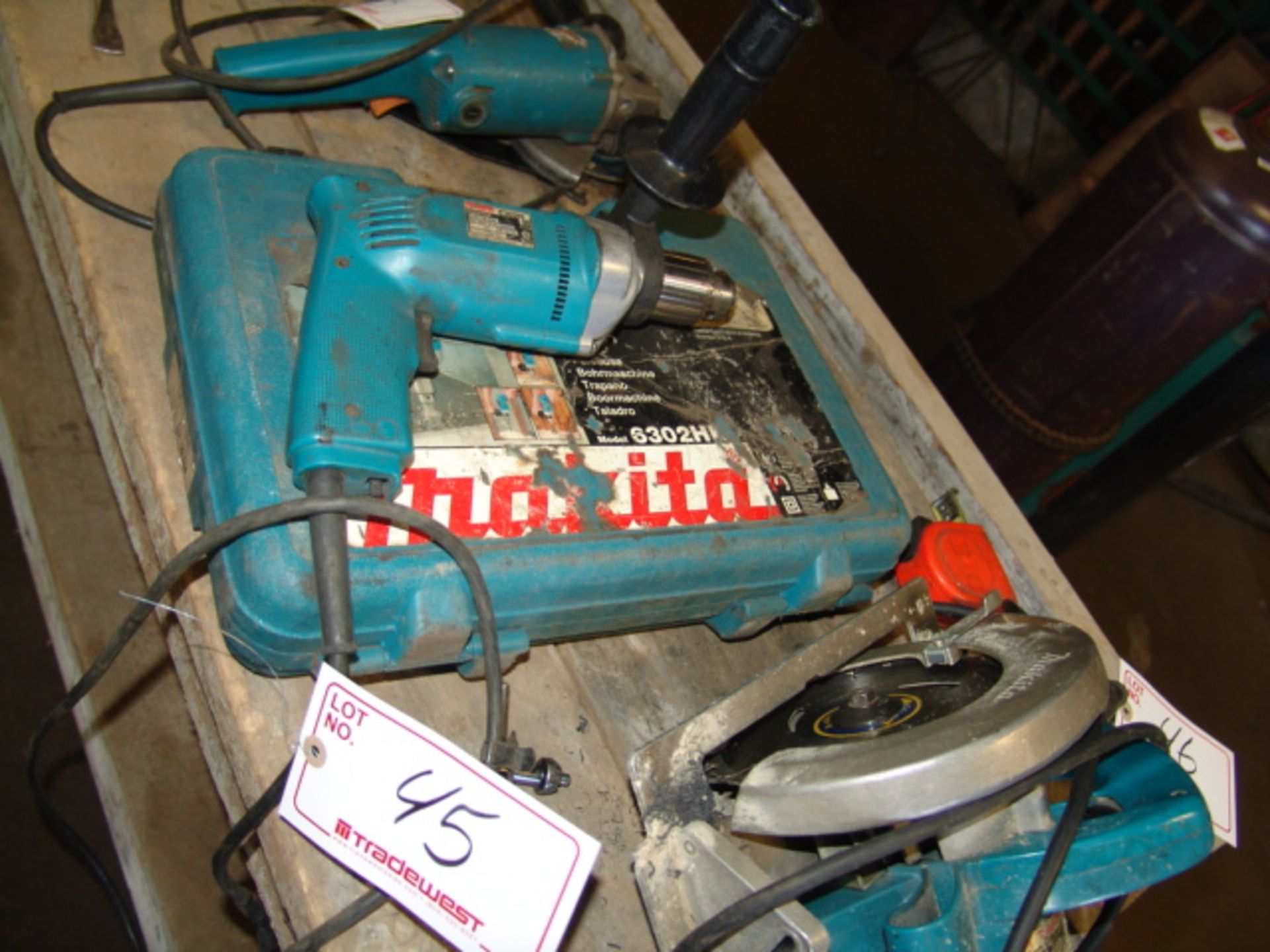 MAKITA 13MM ELECTRIC DRILL