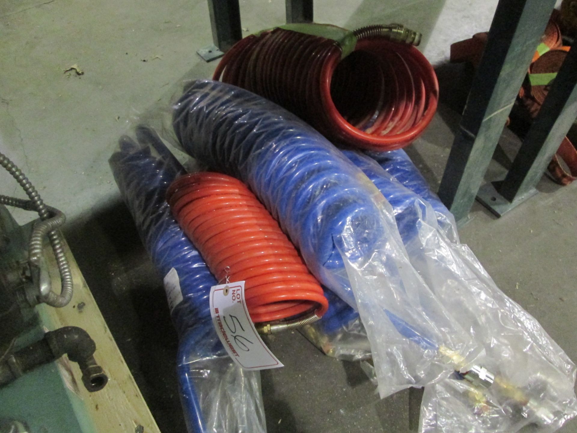 LOT OF NEW COILED AIR HOSE