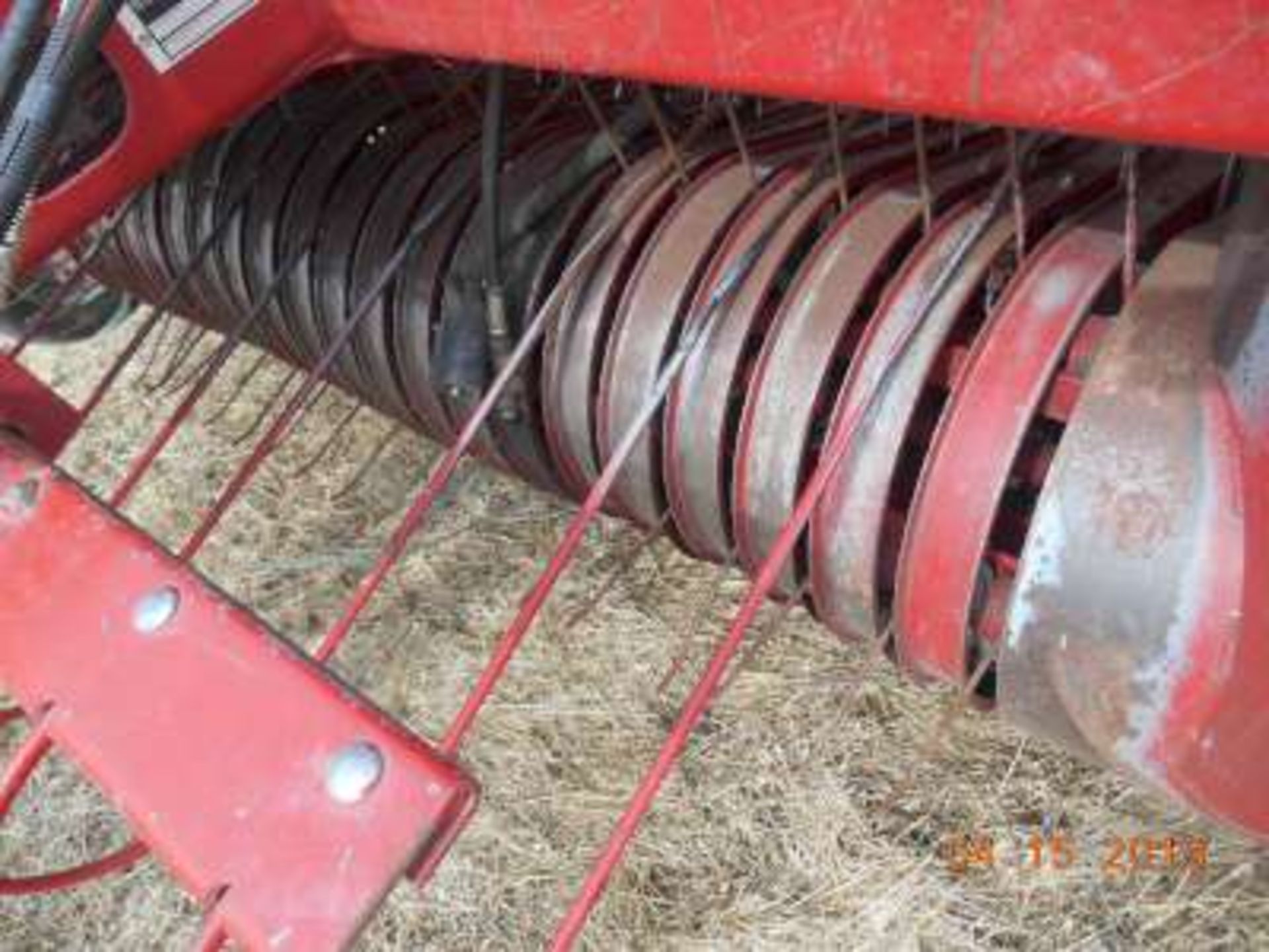 Case ih 8480 soft core round baler â€“(real nice,  been shedded) - Image 3 of 3