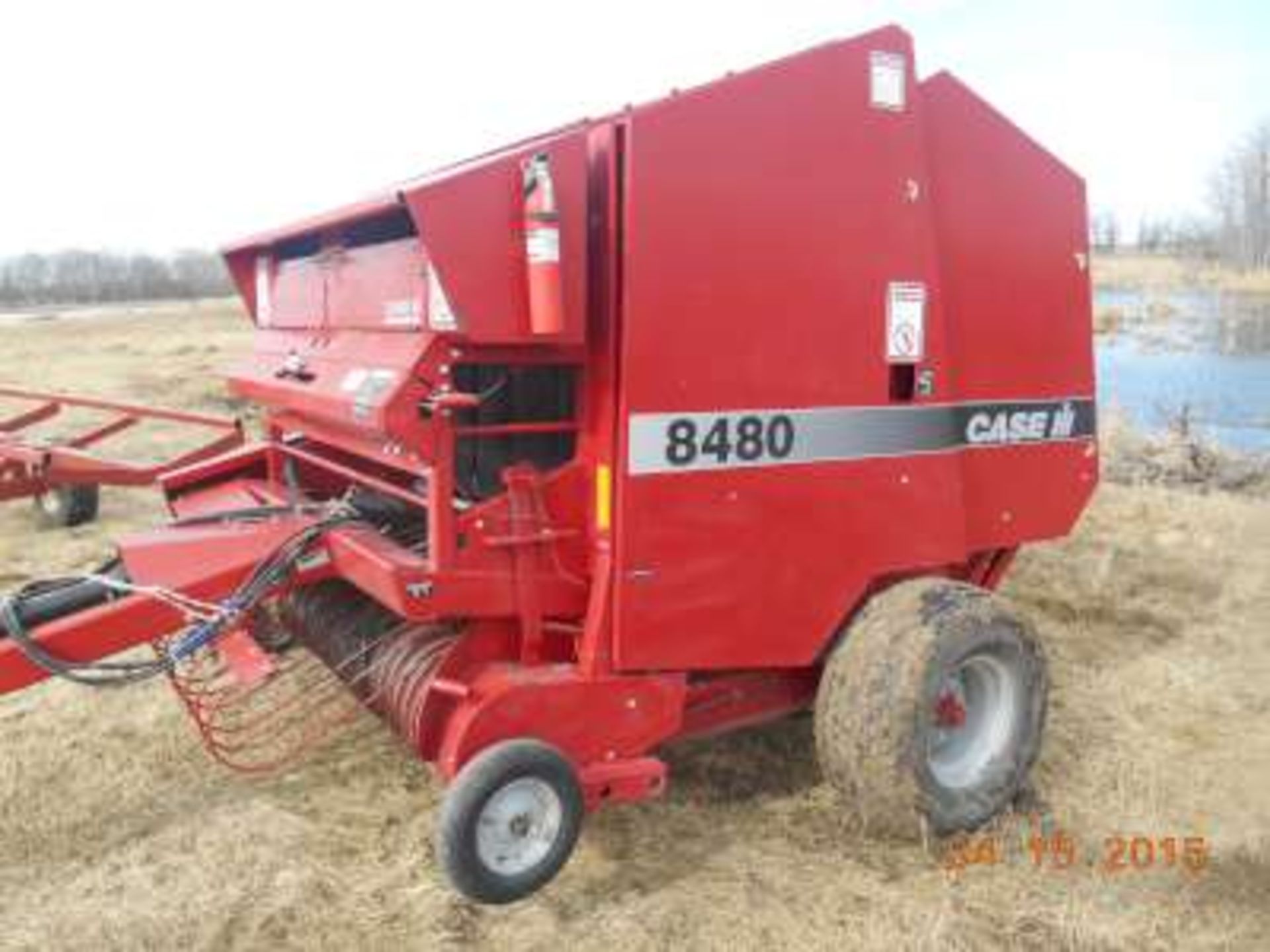 Case ih 8480 soft core round baler â€“(real nice,  been shedded) - Image 2 of 3