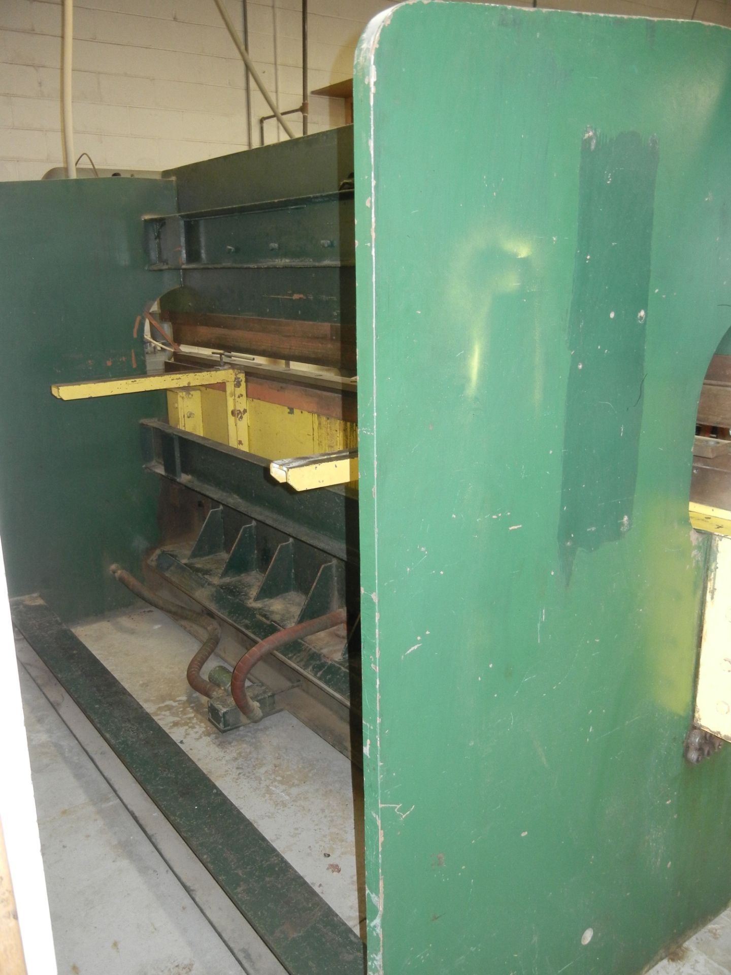 Pneuco Model 010-50; 14-Gauge x 10' x 50-Ton Power Press Brake; S/n C172013 w/ punch & die - Image 3 of 4