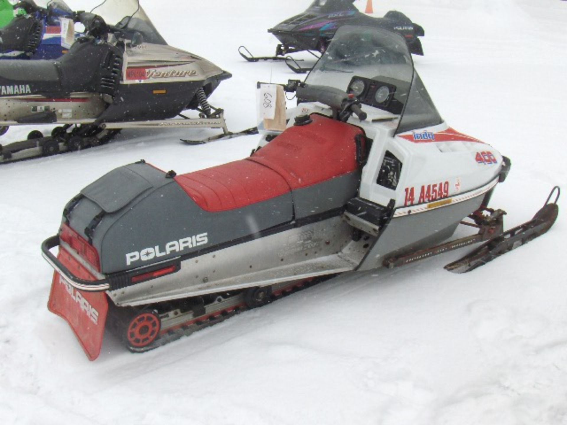 1988 POLARIS 400 INDY  1629912 snowmobile, sold with a signed registration - Image 3 of 4