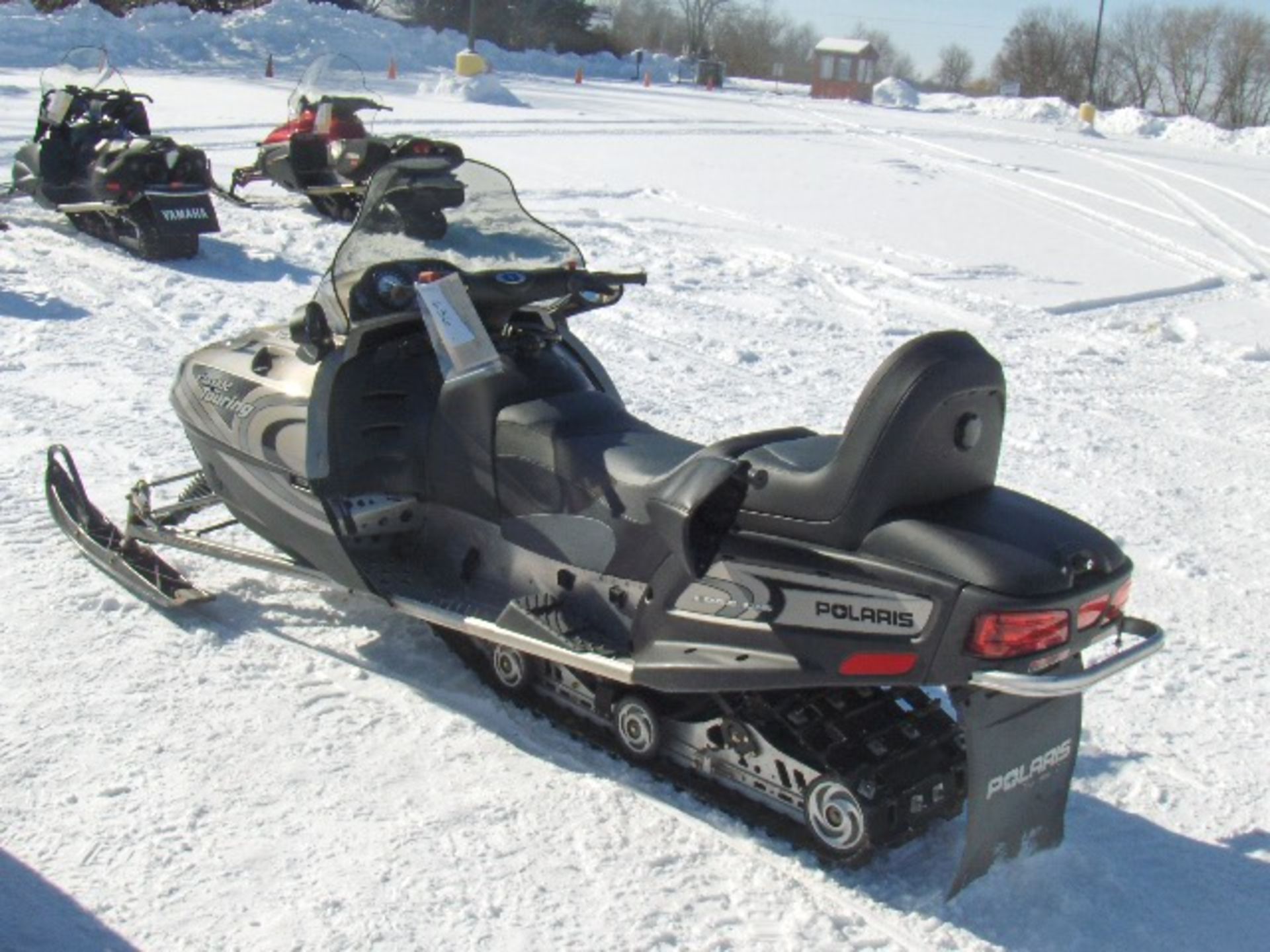 2003 POLARIS 700 CLASSIC TOURING  SN1NT7CS73C342127 snowmobile, owner started at time of auction - Image 4 of 4