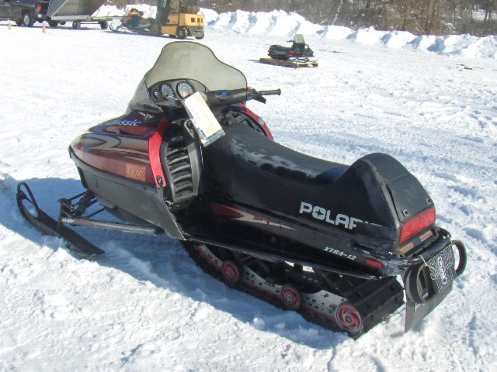 2000 POLARIS 500 CLASSIC  4XASD4B59YC006125 snowmobile, owner started at time of auction check in, - Image 4 of 4
