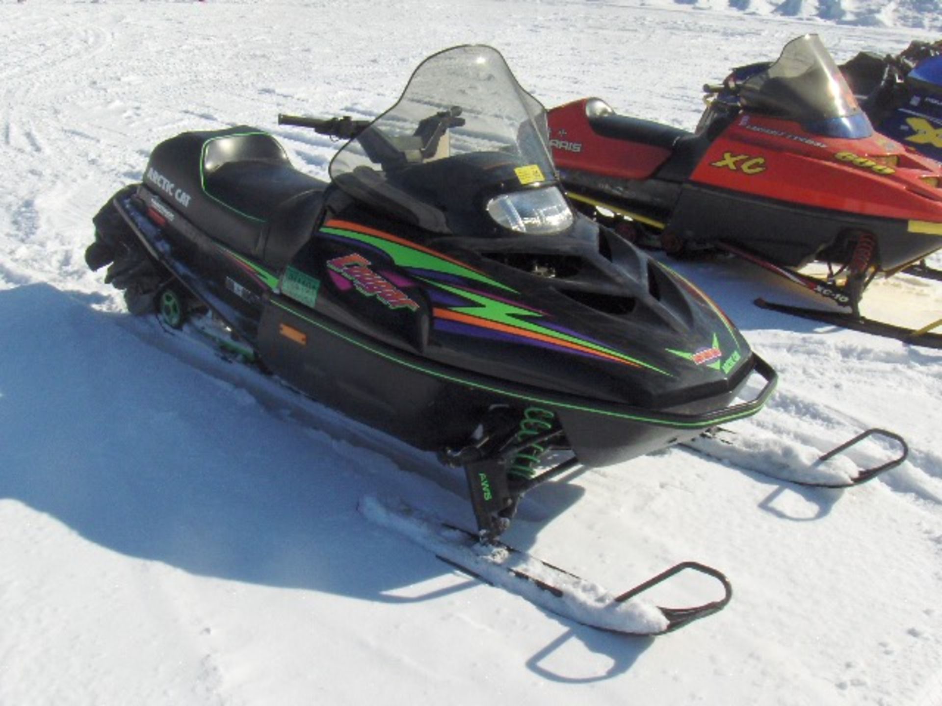 1997 ARCTIC CAT 550 COUGAR  9704424 snowmobile, owner started at time of auction check in, cobra - Image 2 of 4