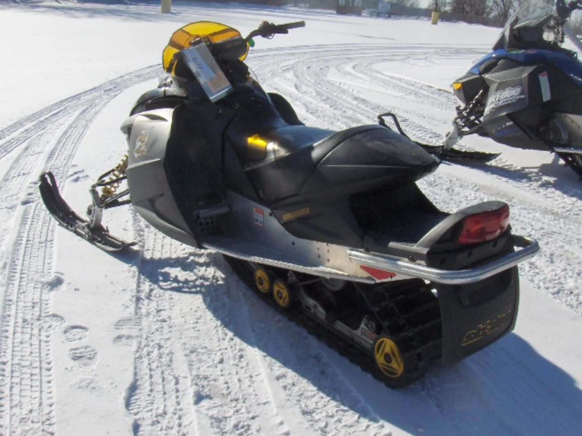 2004 SKI DOO 600 SDI MXZ  2BPS287404V000481 snowmobile, owner started at time of auction check in, - Image 4 of 4