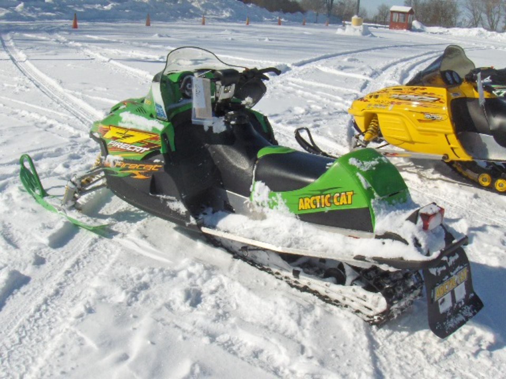 2004 ARCTIC CAT 700 F7  4UM04SNW54T138966 snowmobile, owner started at time of auction check in, - Image 4 of 4