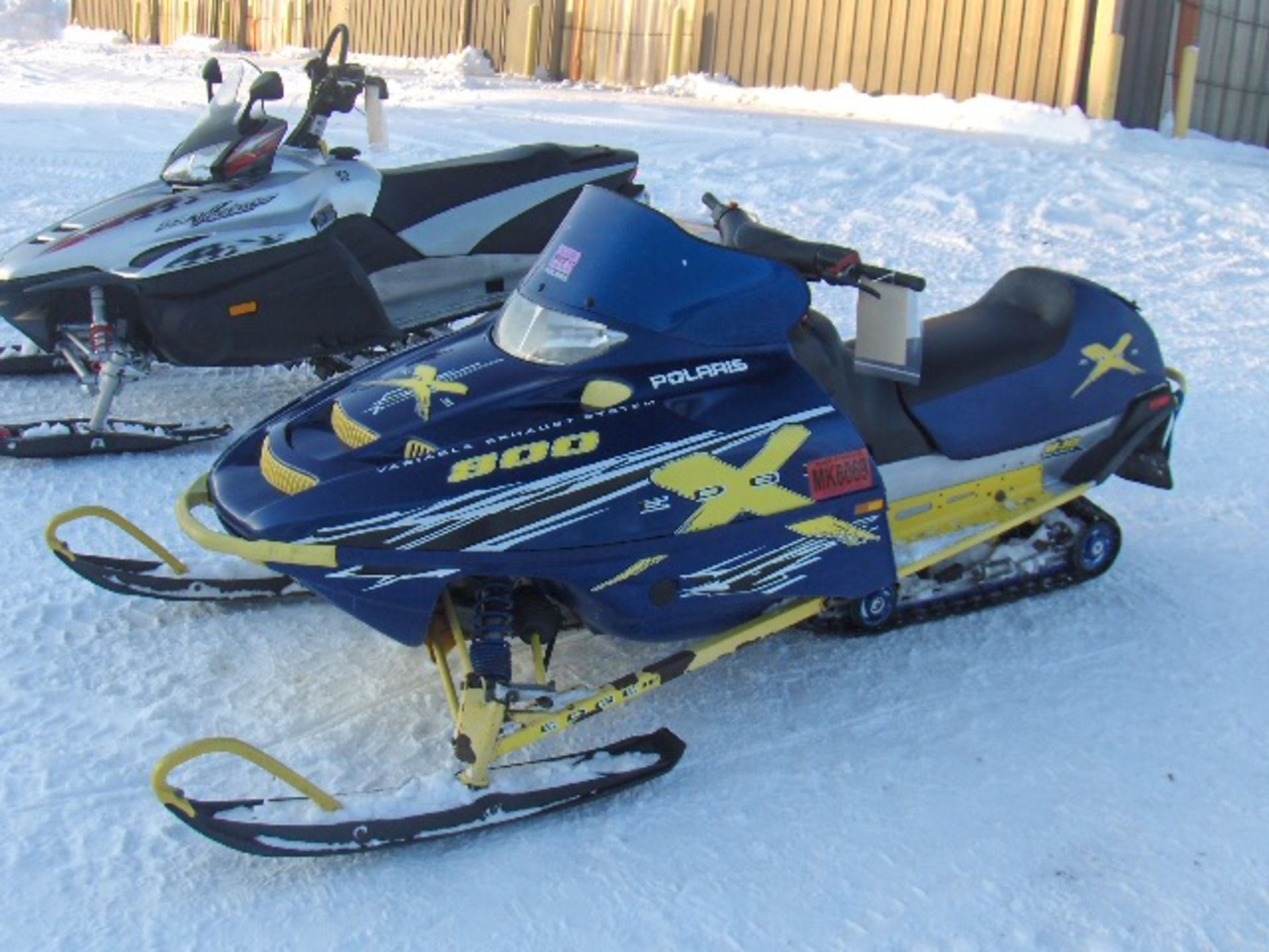 2002 POLARIS 800 EDGE X M 10  4XANE8CS02B251215 snowmobile, owner started at time of auction check