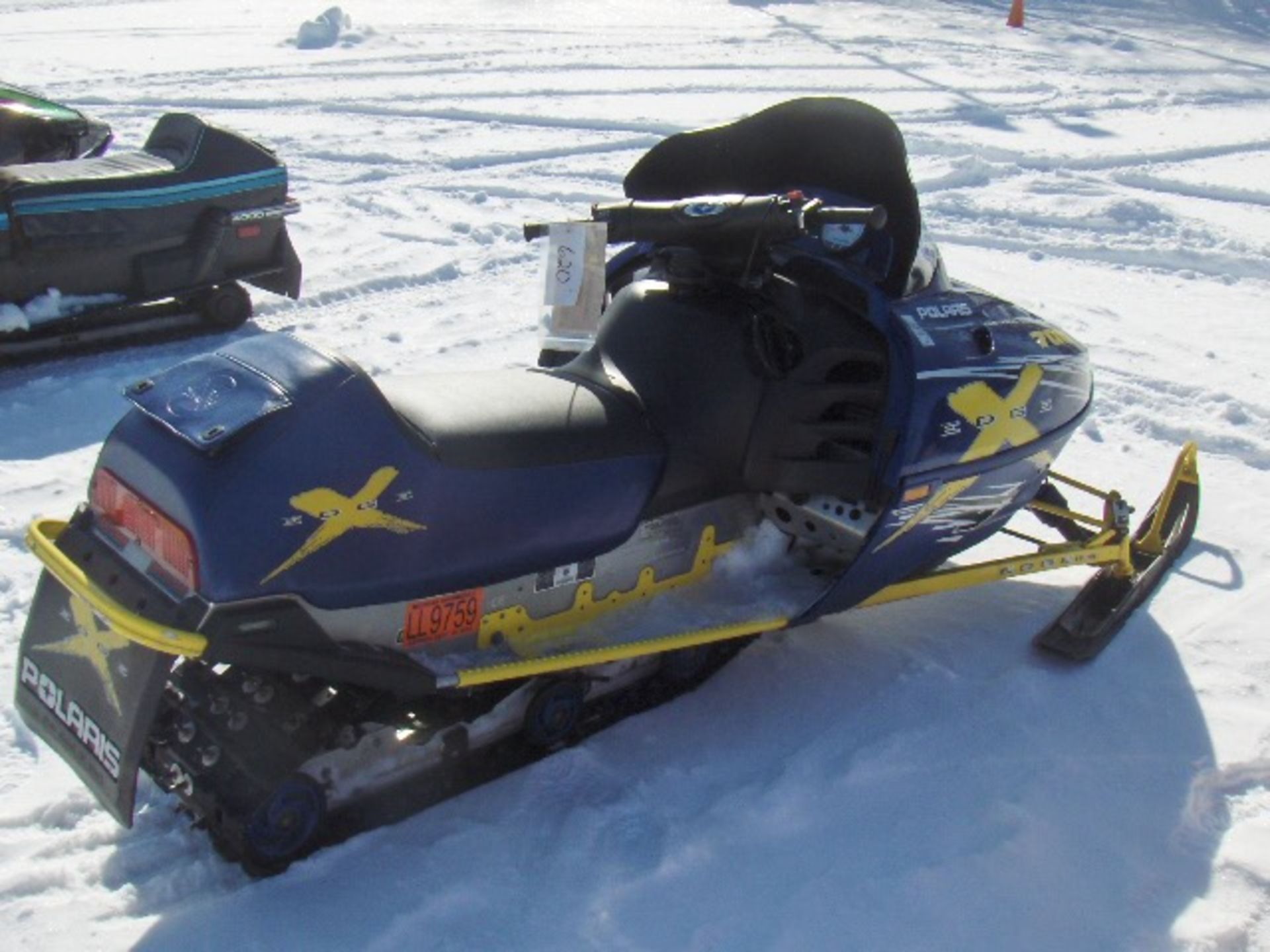 2002 POLARIS 700 EDGE  4XANP7CS926246745 snowmobile, owner started at time of auction check in, sold - Image 3 of 4