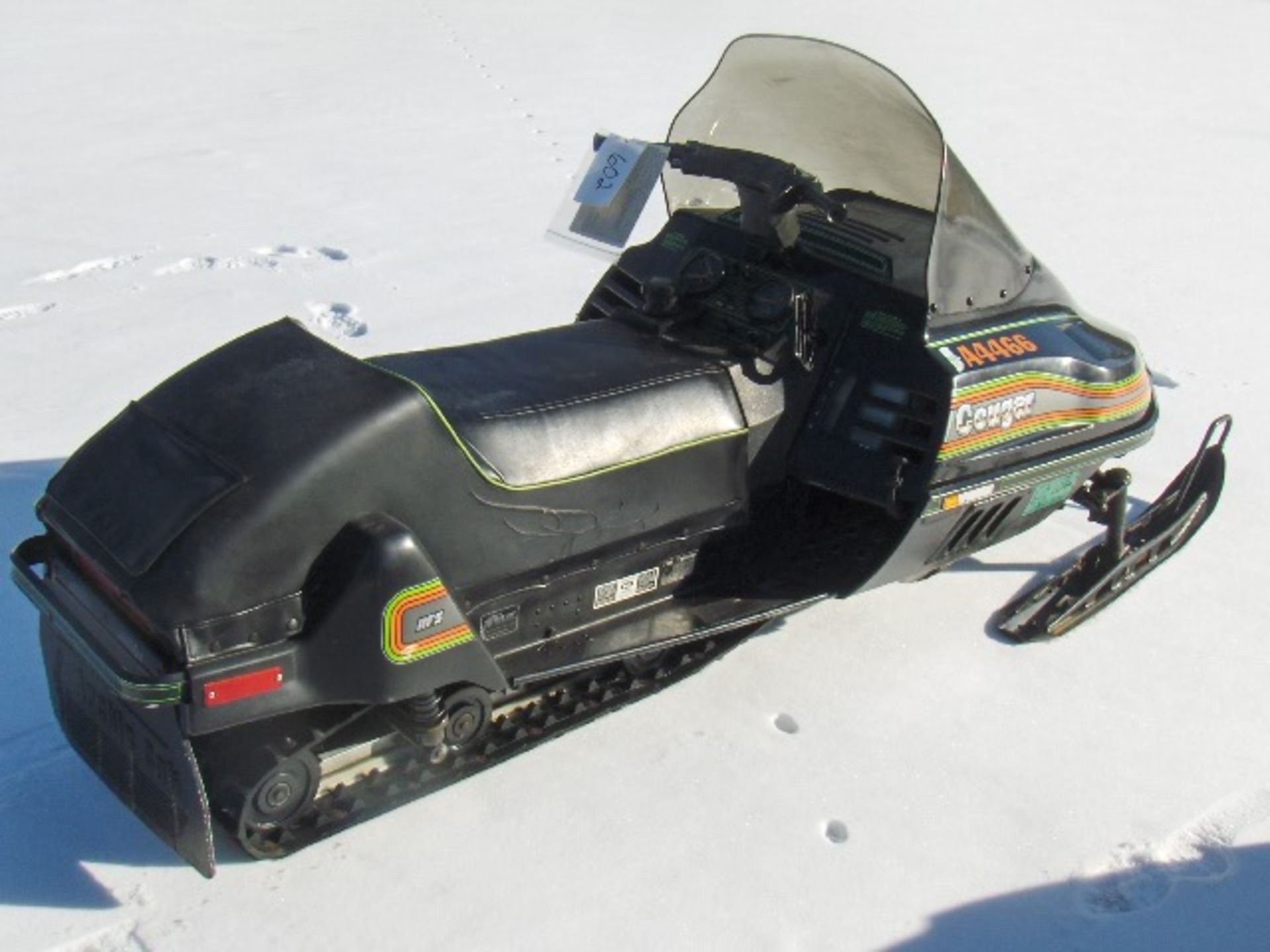 1987 ARCTIC CAT 500 COUGAR  8701275 snowmobile, studded with carbides, sold with a bill of sale - Image 3 of 3