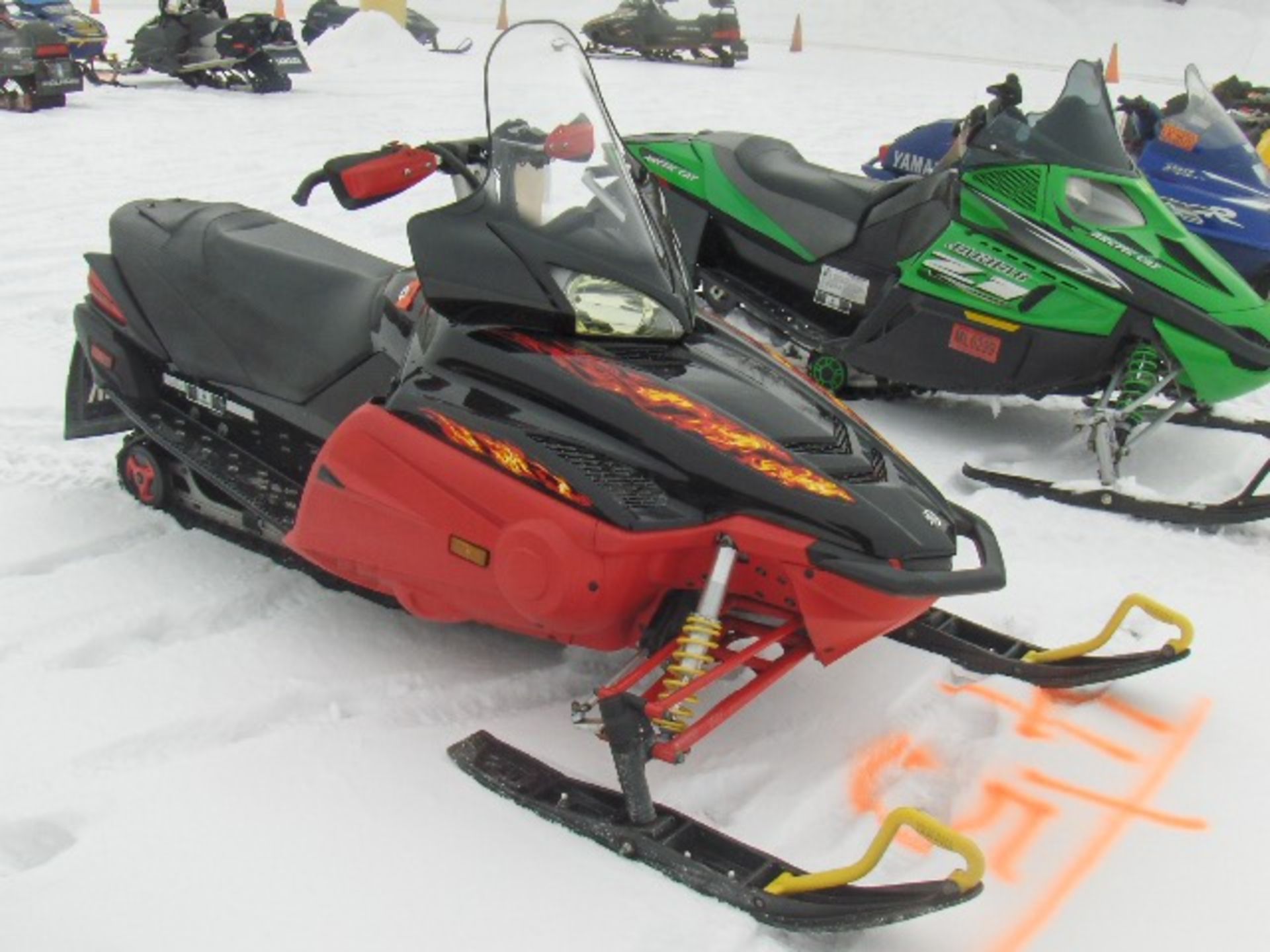 2007 YAMAHA NYTRO  JYE8GH0087A003918 snowmobile, owner started at time of auction check in, electric - Image 2 of 4