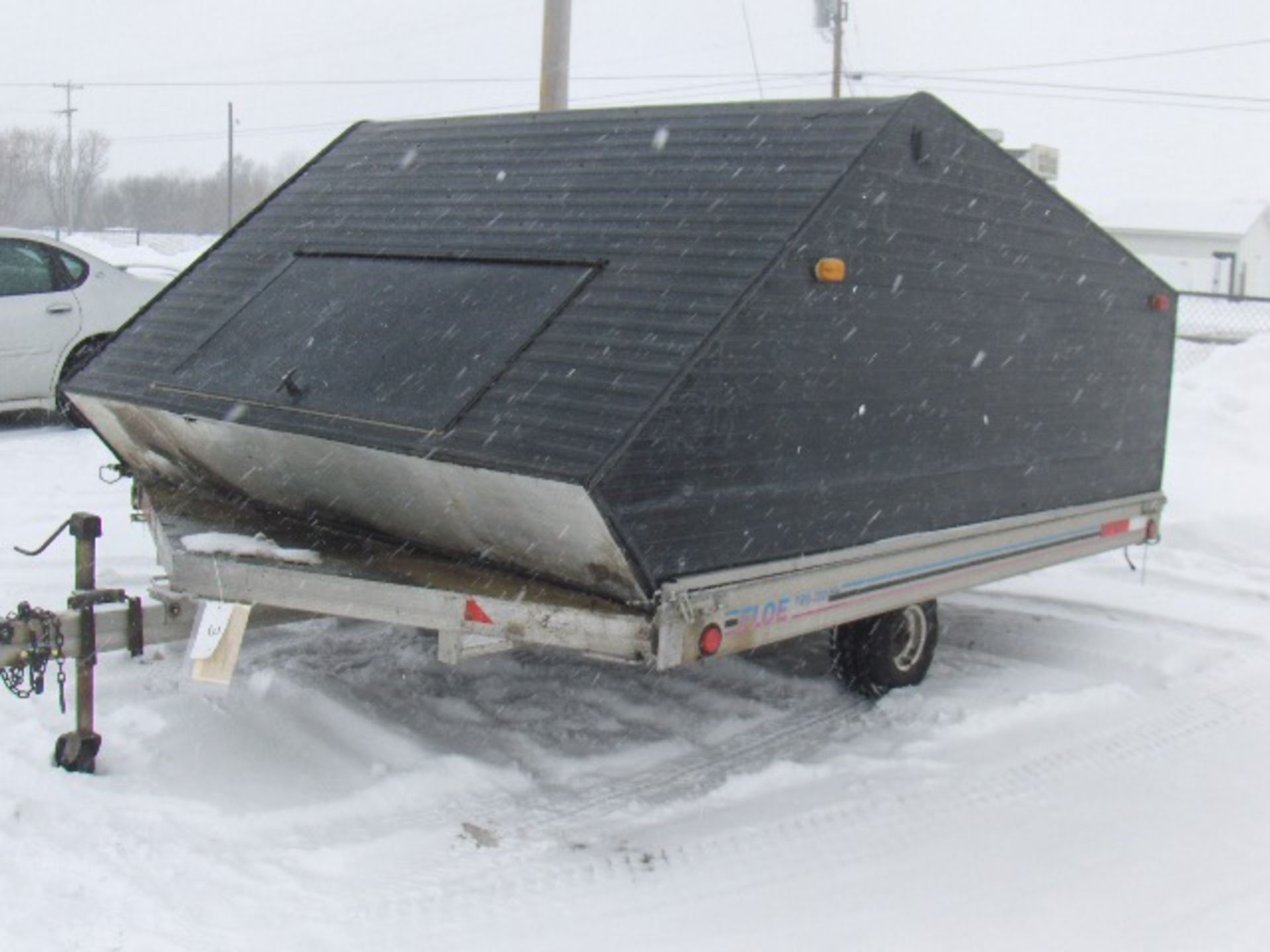 2001 FLOE 1 AXLE 10 FT   4R2101XVM001172 trailer, sold with a signed registration
