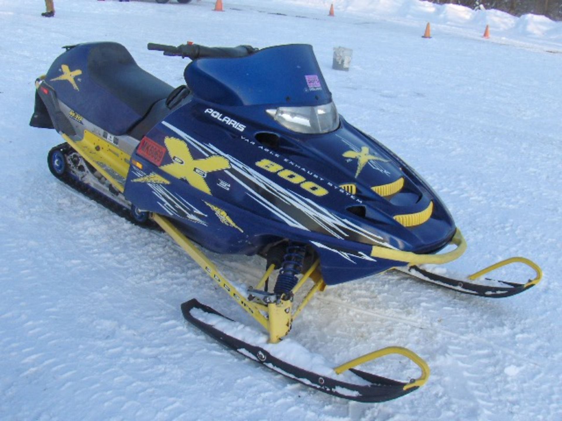 2002 POLARIS 800 EDGE X M 10  4XANE8CS02B251215 snowmobile, owner started at time of auction check - Image 2 of 4