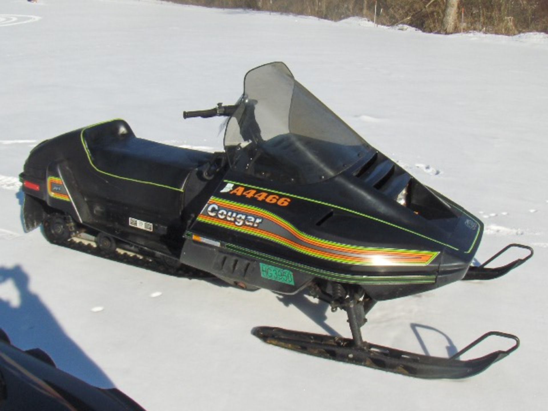 1987 ARCTIC CAT 500 COUGAR  8701275 snowmobile, studded with carbides, sold with a bill of sale - Image 2 of 3