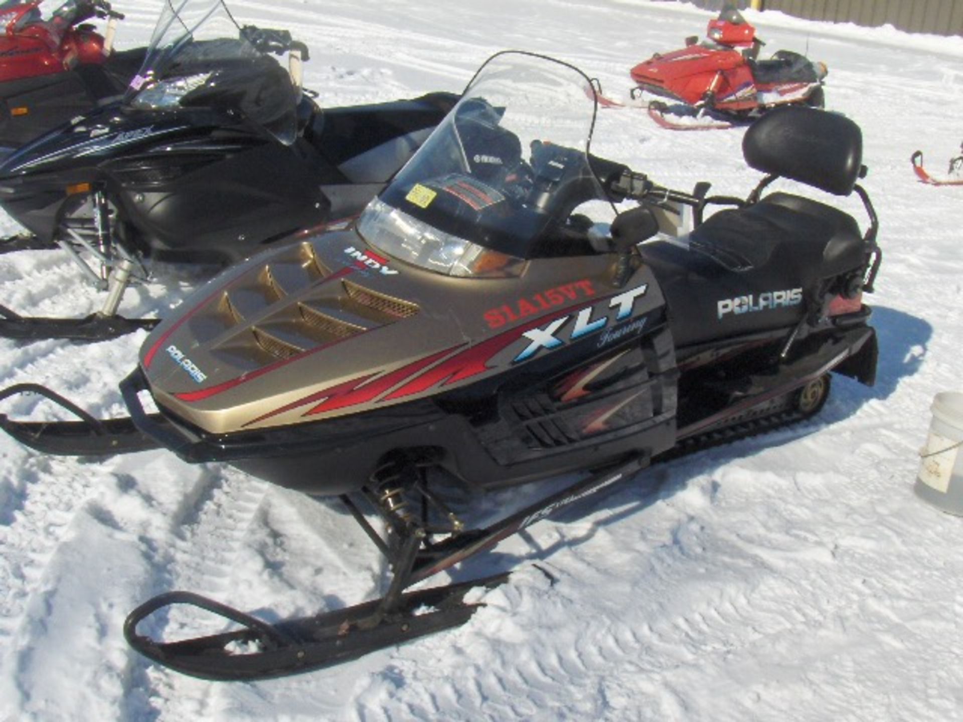 1999 POLARIS 600 XLT  4XAET6A52XC066503 snowmobile, owner started at time of auction check in,