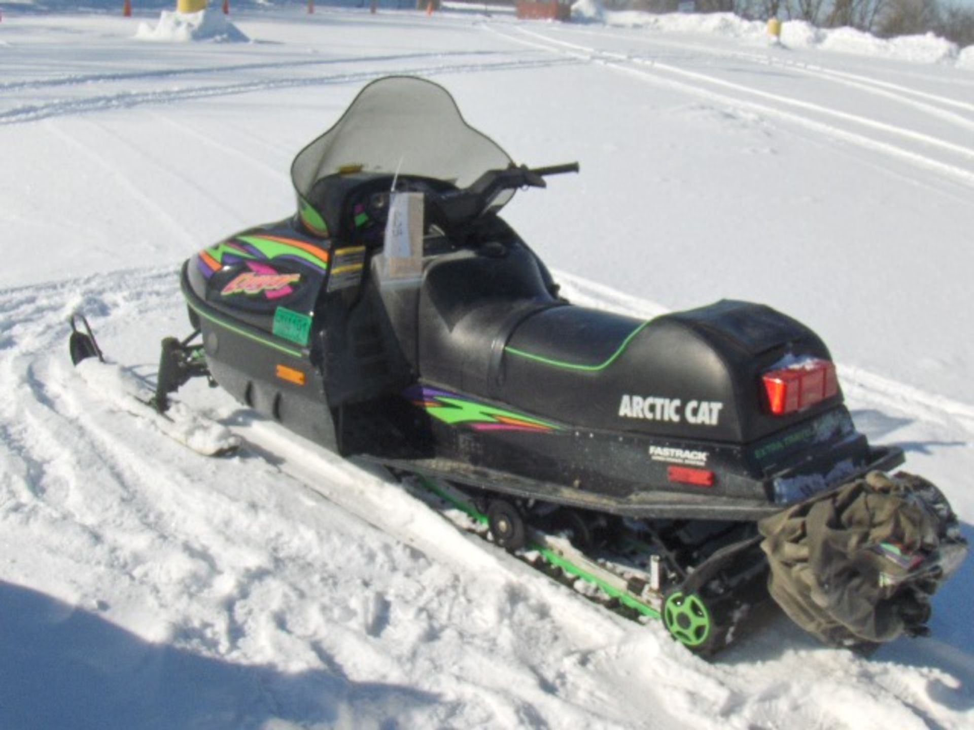 1997 ARCTIC CAT 550 COUGAR  9704424 snowmobile, owner started at time of auction check in, cobra - Image 4 of 4