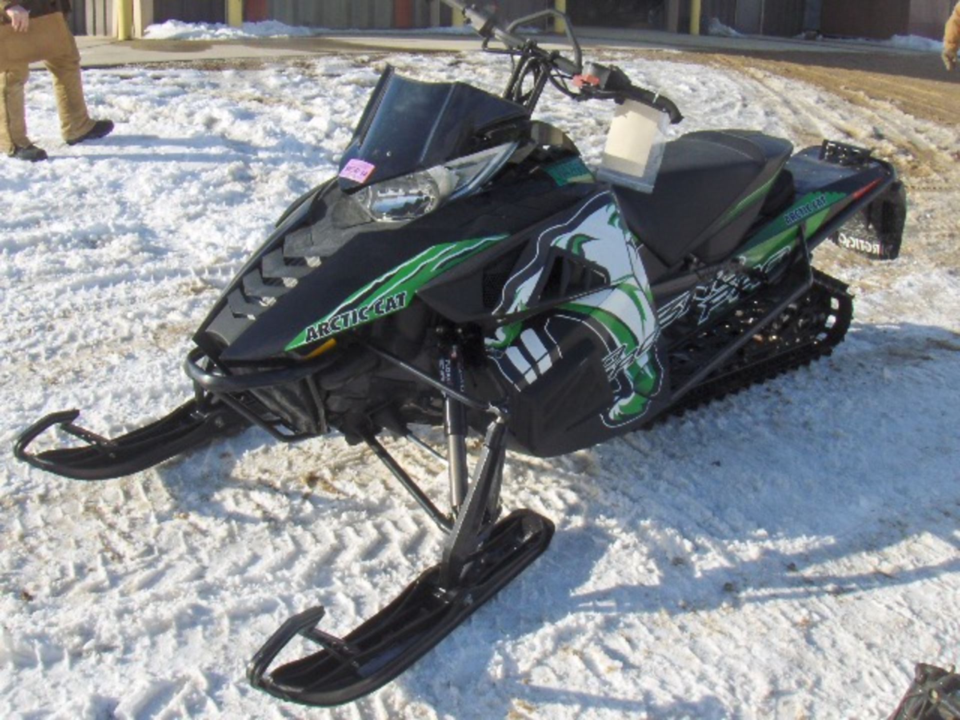 2012 ARCTIC CAT  1100 XF SNO PRO  4UF12SNW2CT127318 snowmobile, sold with a signed registration