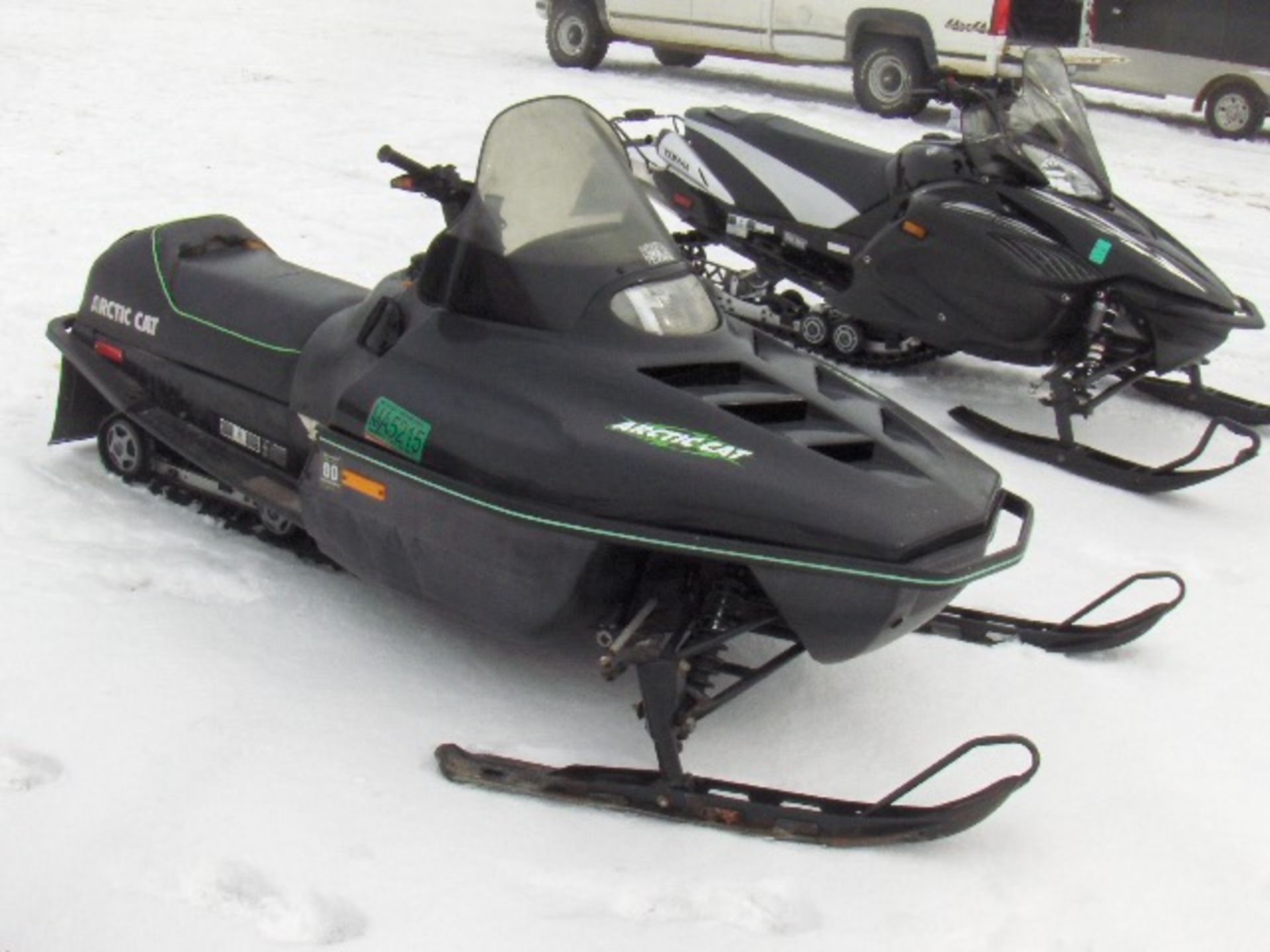 1995 ARCTIC CAT 580 EXT EFI 9516372 snowmobile, owner started at time of check-in, sold with a - Image 2 of 3