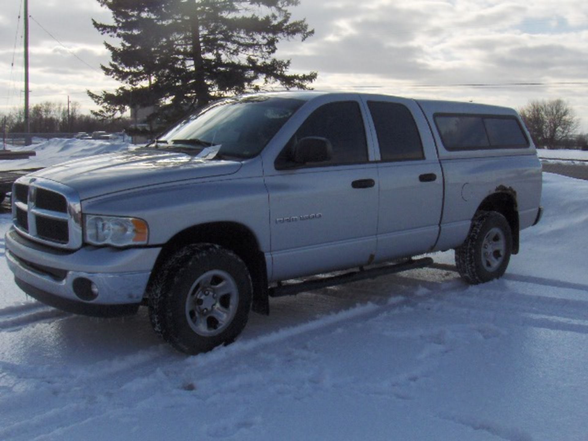 2004 DODGE 4.7L V8 RAM 1500  1D7HU18N94S599008 pickup, odometer reads 134,398 miles, sold with a