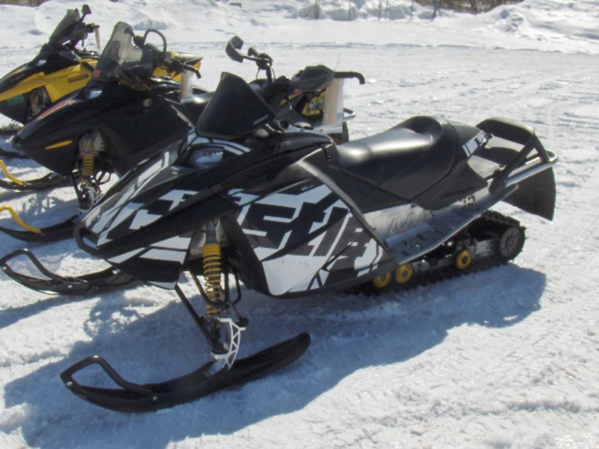 2003 SKI-DOO 800 REV 800 MXZ 2BPS226843V001102 Snowmobile, sold with a bill of sale only
