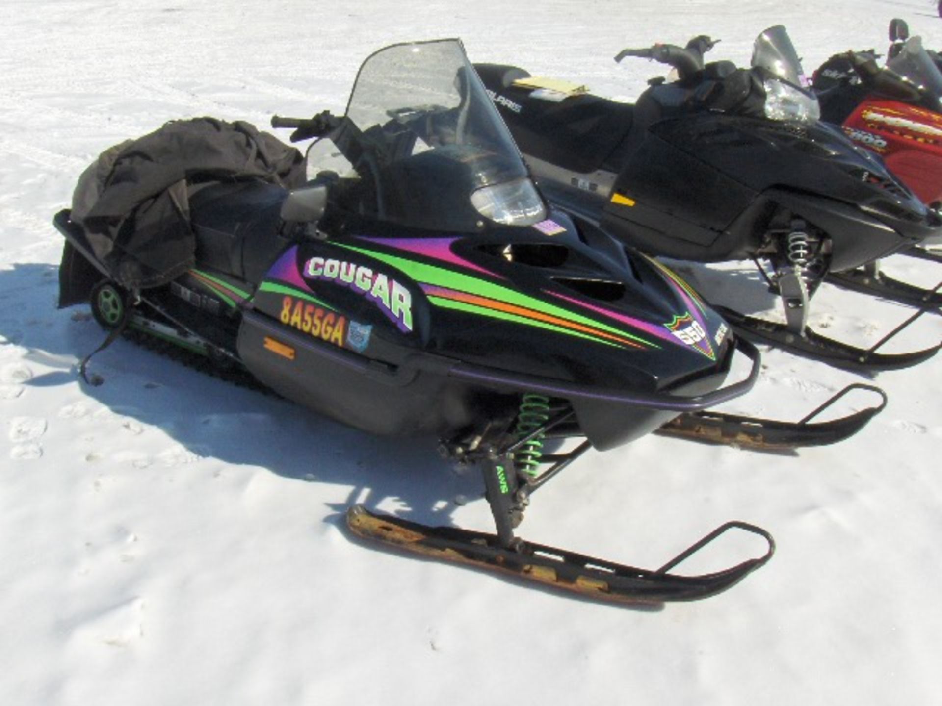 1996 ARCTIC CAT 550 COUGAR 9613242 snowmobile, motor needs work, new clutch, sold with a signed - Image 2 of 3