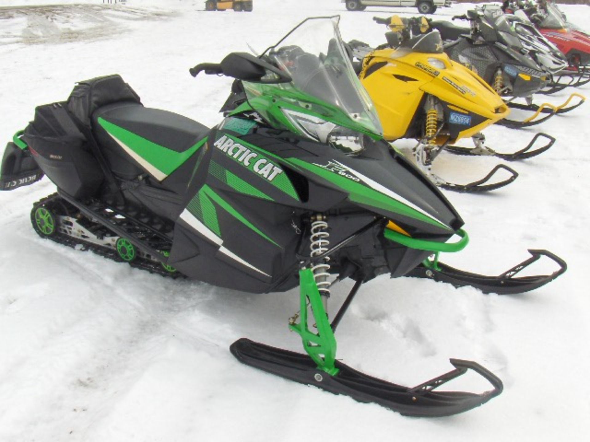 2013 ARCTIC CAT 800 F800 LXR 4UF13SNW0DT124285 Snowmobile, electric start, reverse, sold with a - Image 2 of 3
