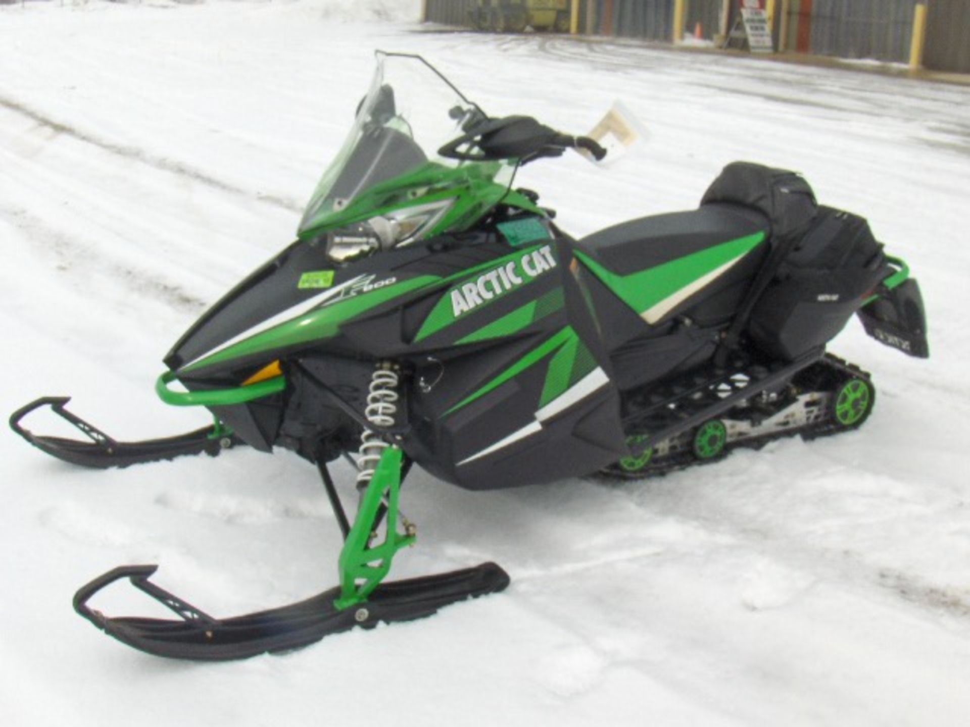 2013 ARCTIC CAT 800 F800 LXR 4UF13SNW0DT124285 Snowmobile, electric start, reverse, sold with a
