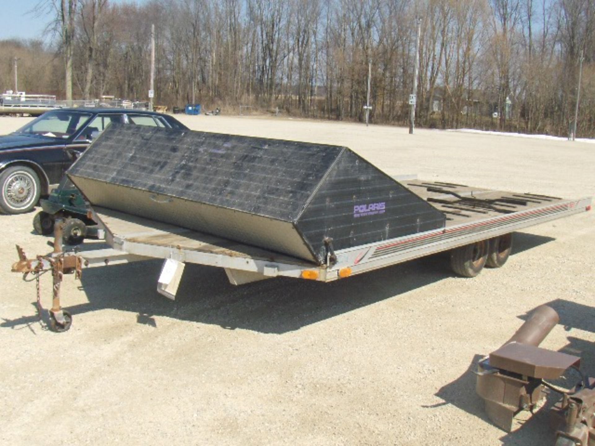 2000 R & R 2 AXLE 18'  1RNR9908ST18R1333 trailer, aluminum slush guard, sold with a signed