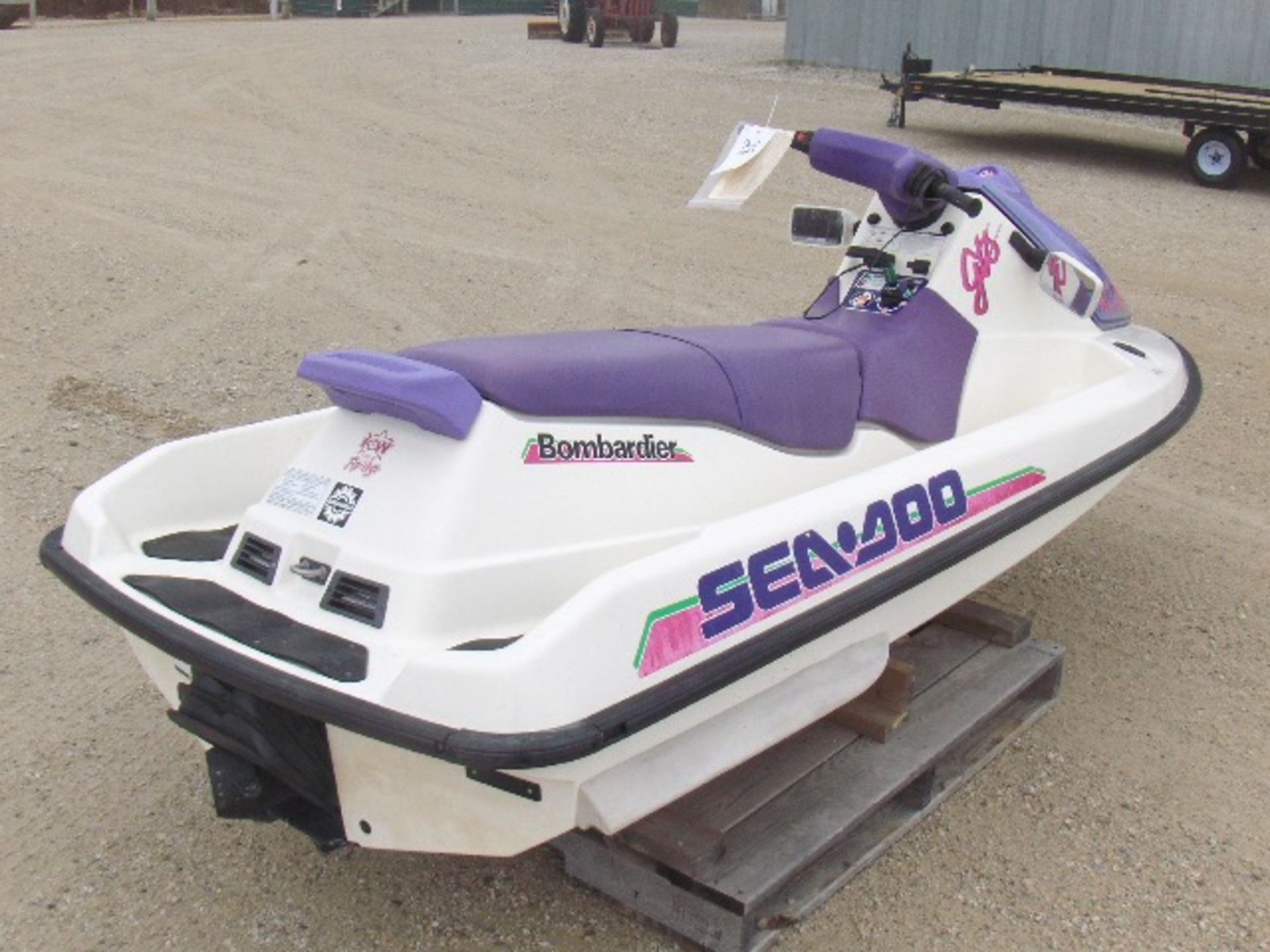 1993 SEA DOO 587CC GTS  ZZN62684C393 jet ski, electric start and reverse, 3 seater, sold with a - Image 3 of 3