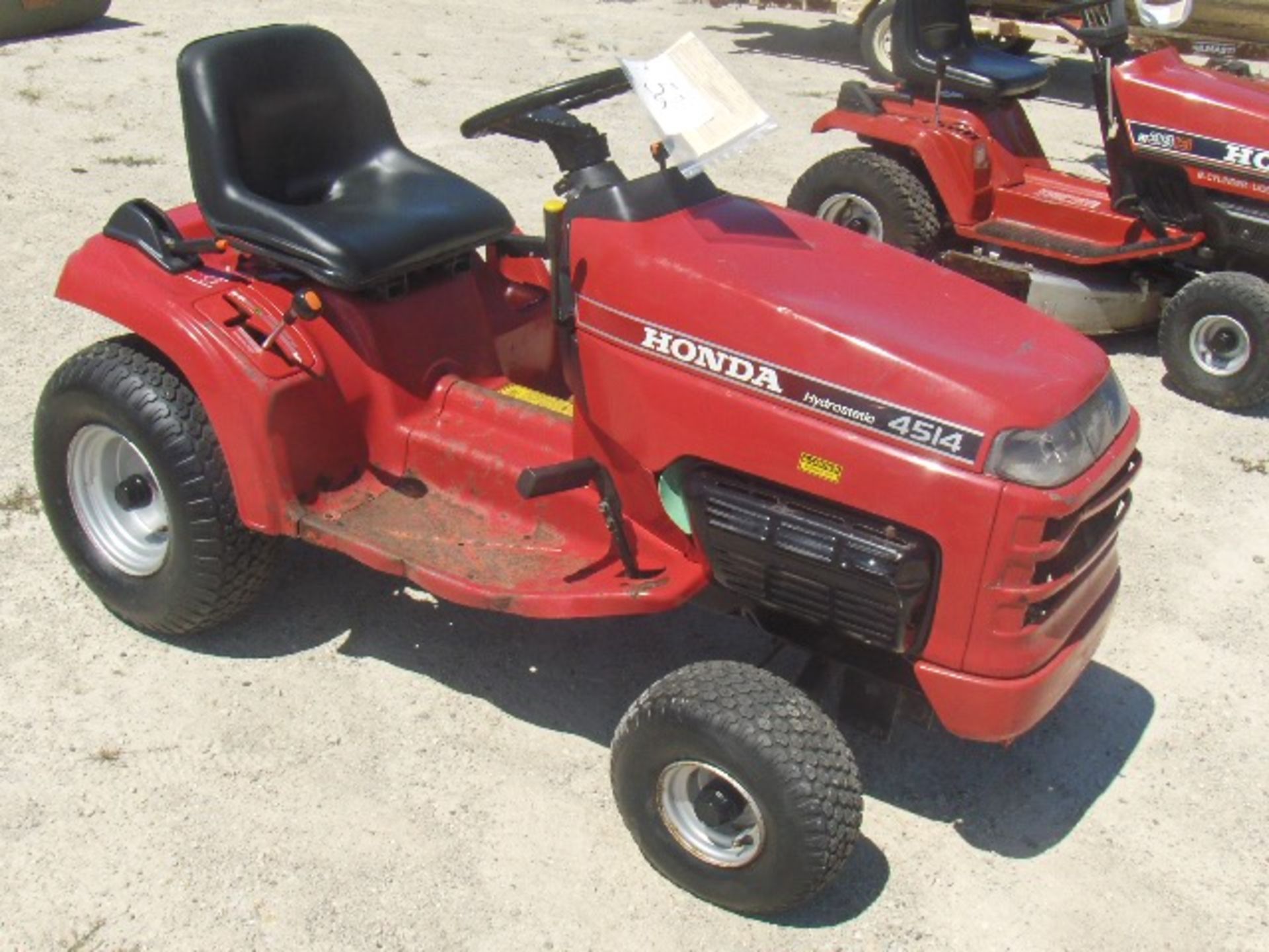 HONDA TWIN 14HP 4514 4514  NO S# riding tractor, no deck, shaft drive, hydro, electric start, sold