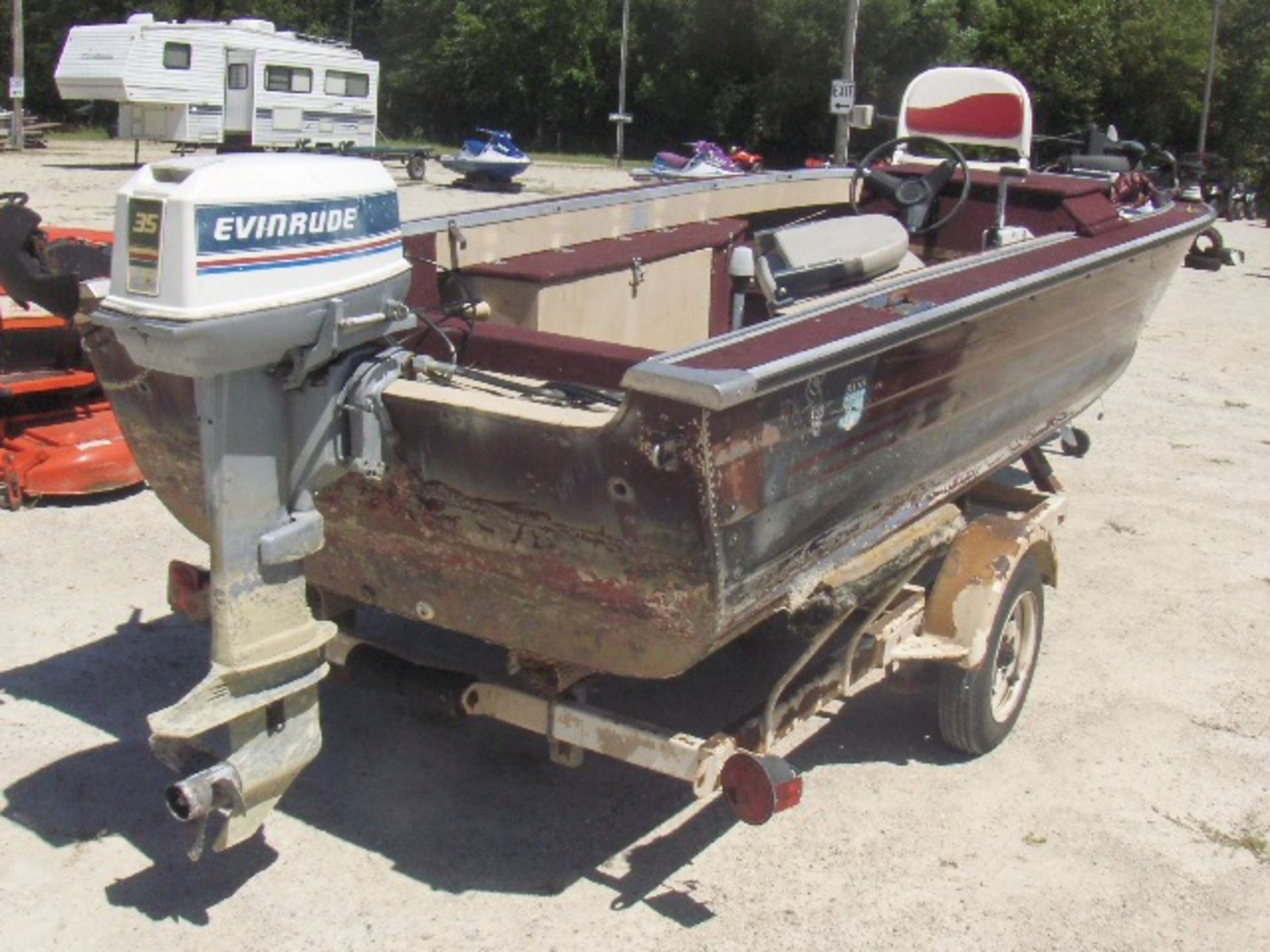 1983 SMOKERCRAFT 35HP W/TRLMSR 1 AXLE 18'TRLR 1 AXLE 18'TRLR  NO S# boat w/trailer, owner started at - Image 2 of 4