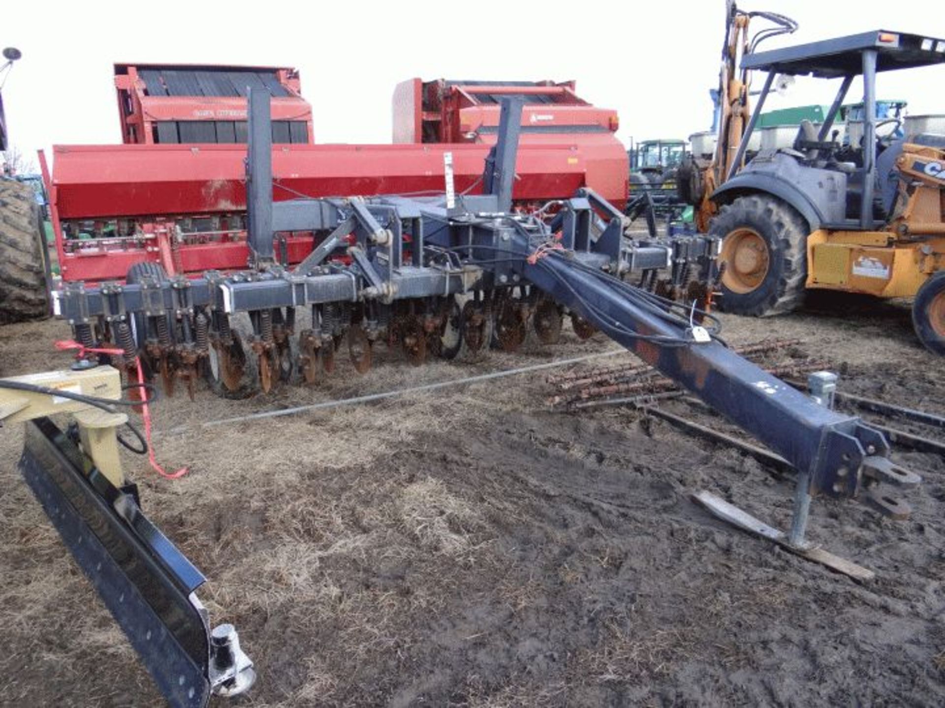 Lot # 1855 Case IH 5400 Drill 15', NT, w/Yetter Cart and Harrow