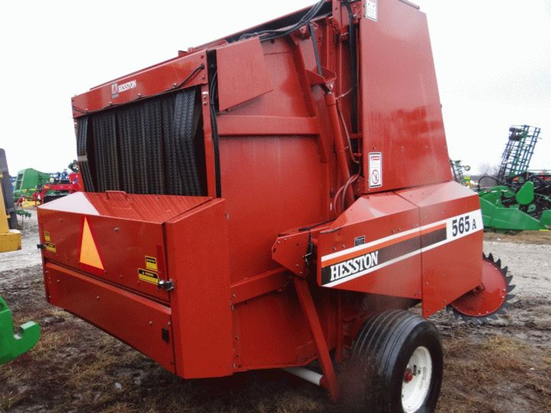 Lot # 1563 Agco-Hesston 565A Round Baler 9761 bales, 5x6, Twine & Mesh Wrap, Bale Kicker, - Image 3 of 3