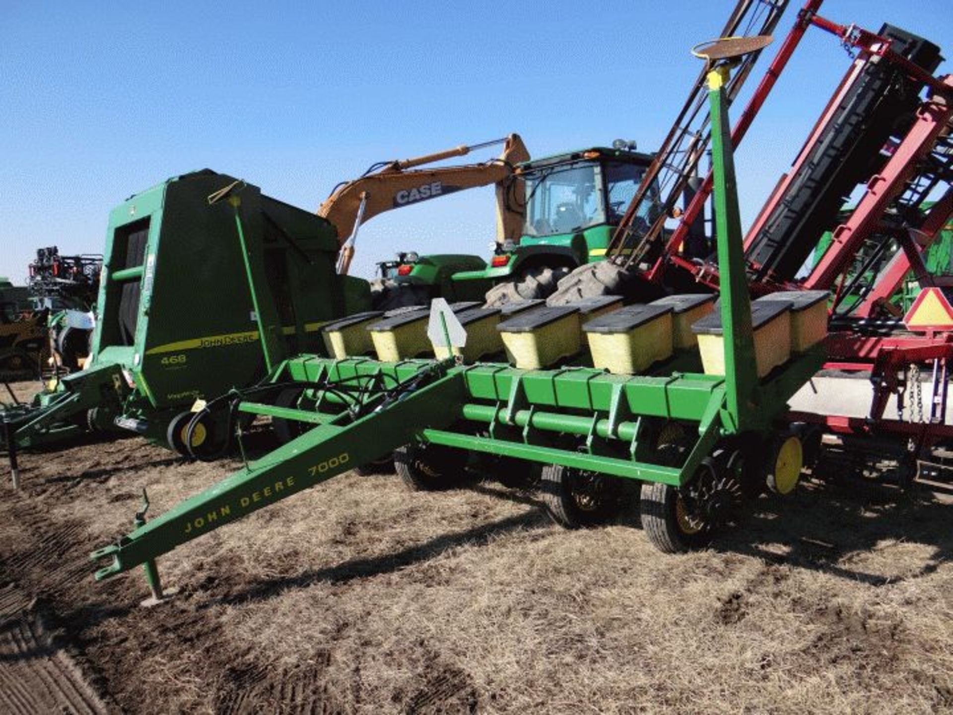 Lot # 1338 JD 7000 Planter NT, New Tires, Monitor in the Shed